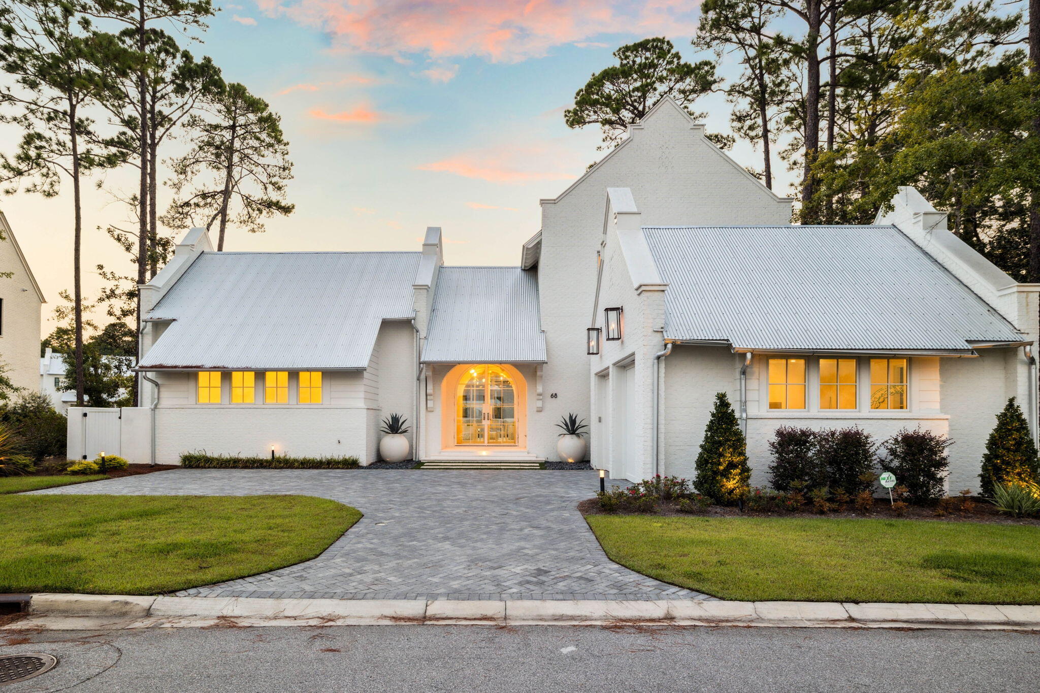 CHURCHILL OAKS - Residential