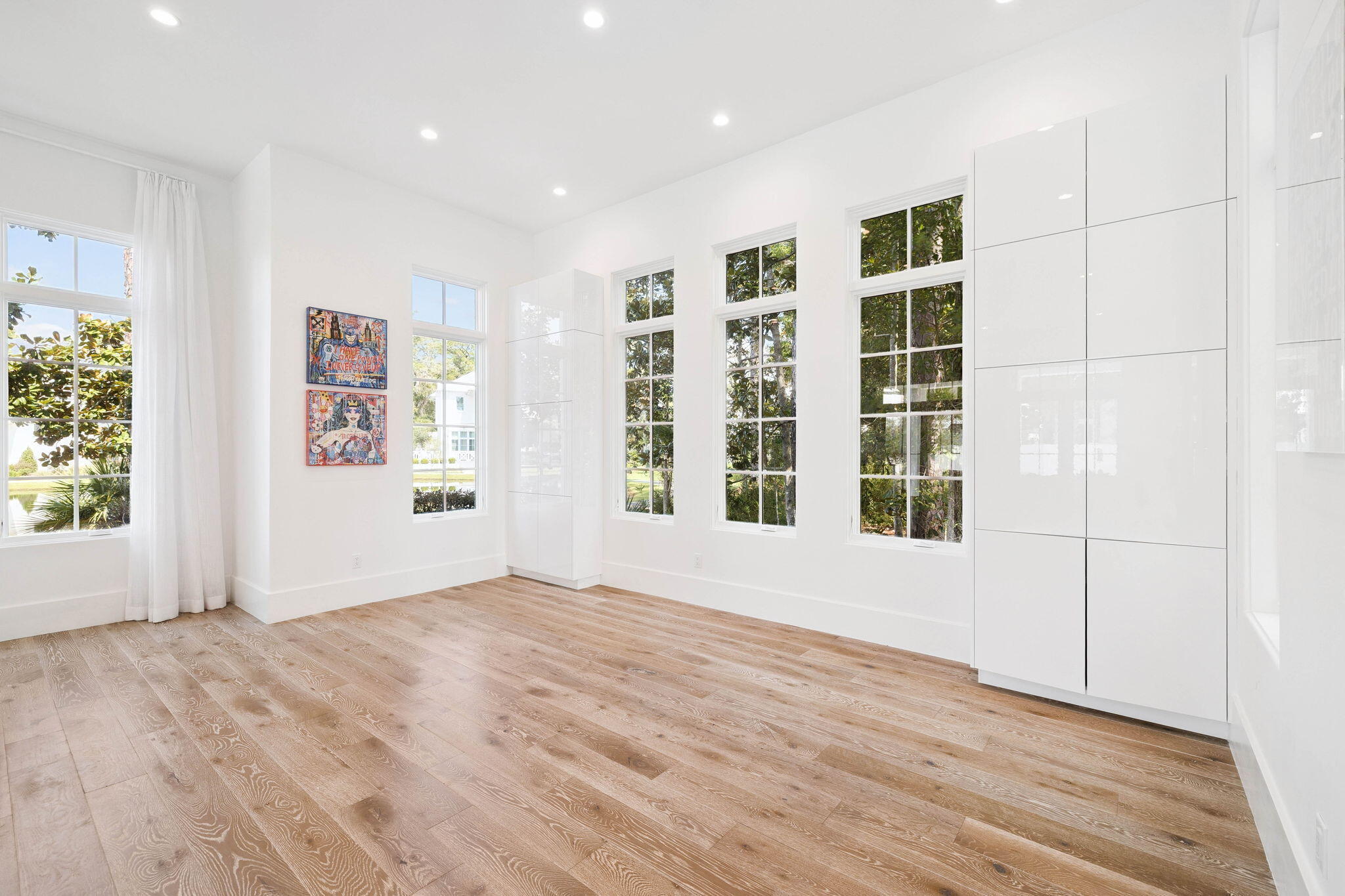 CHURCHILL OAKS - Residential