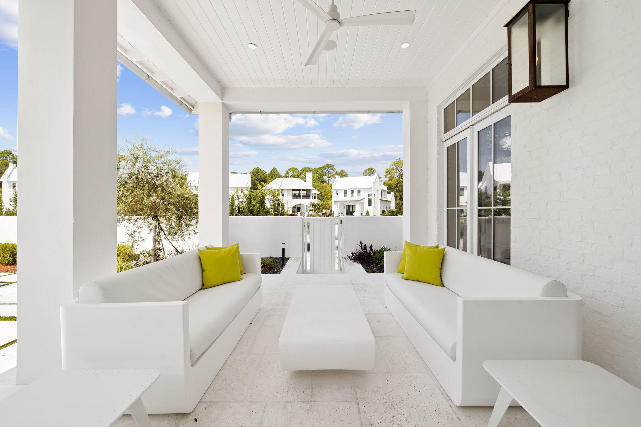 CHURCHILL OAKS - Residential