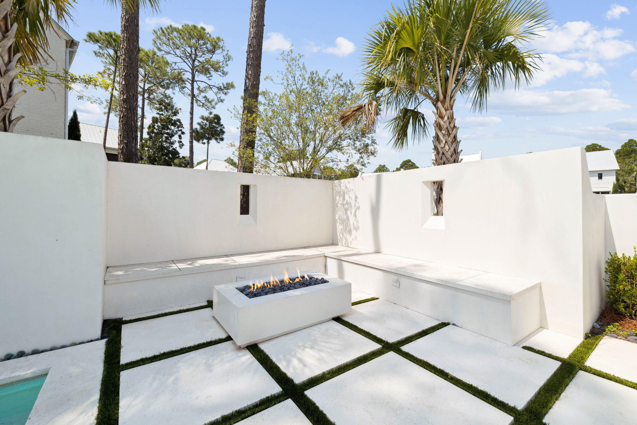 CHURCHILL OAKS - Residential