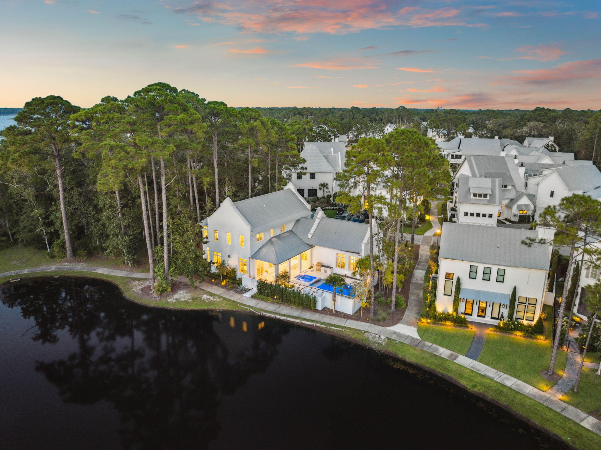 CHURCHILL OAKS - Residential