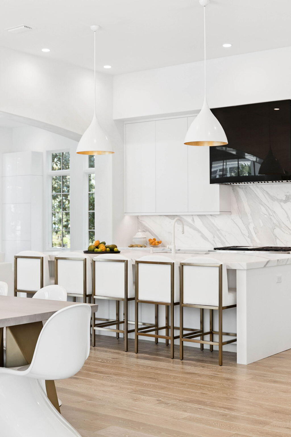 CHURCHILL OAKS - Residential