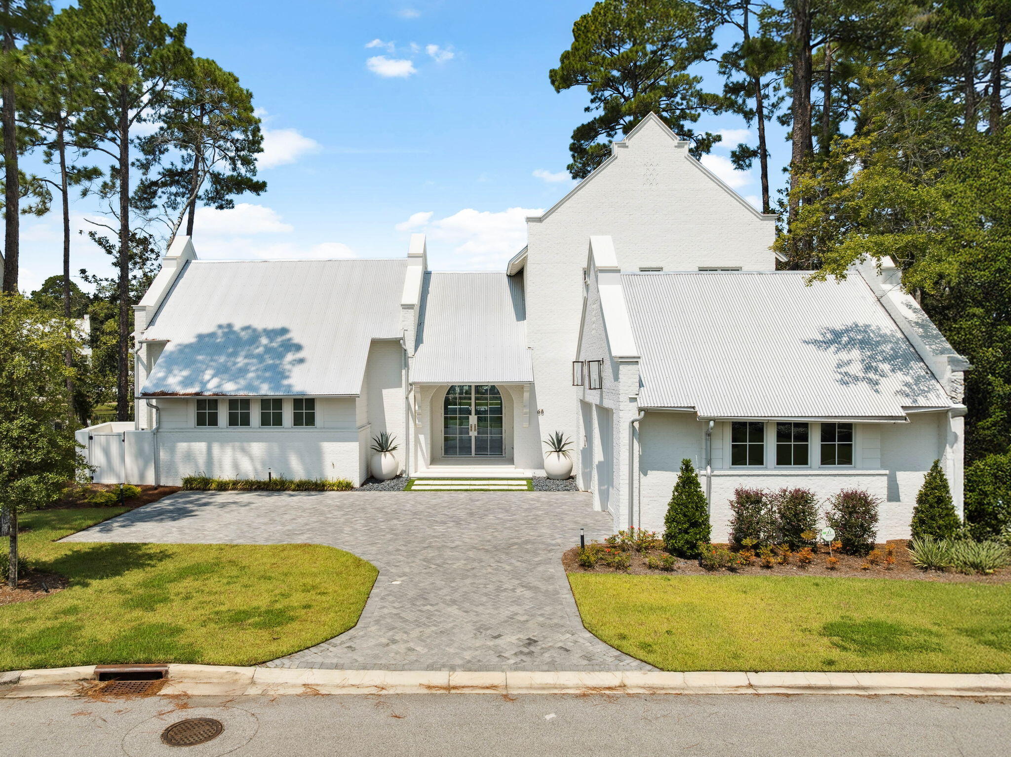 CHURCHILL OAKS - Residential