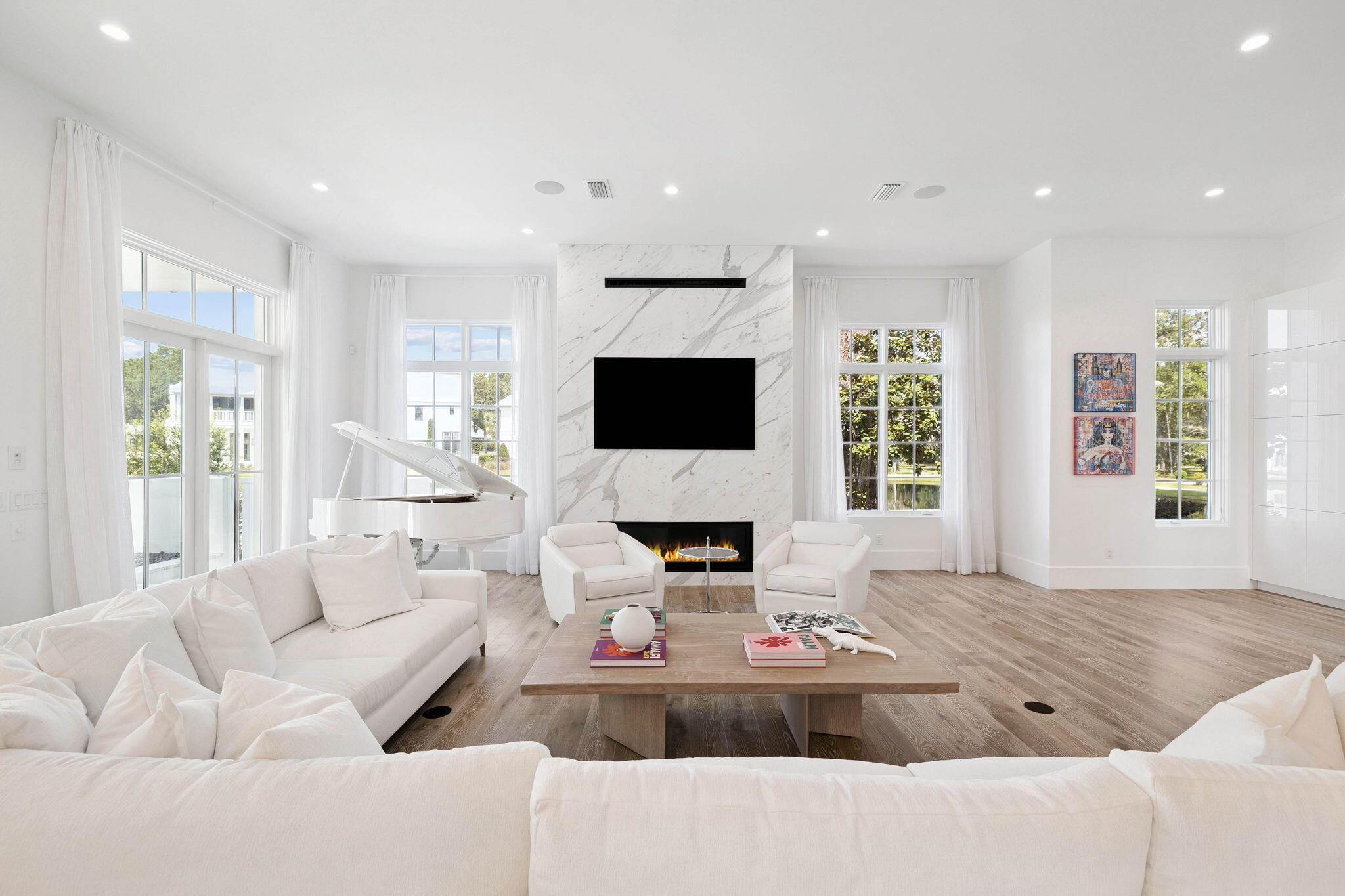 CHURCHILL OAKS - Residential