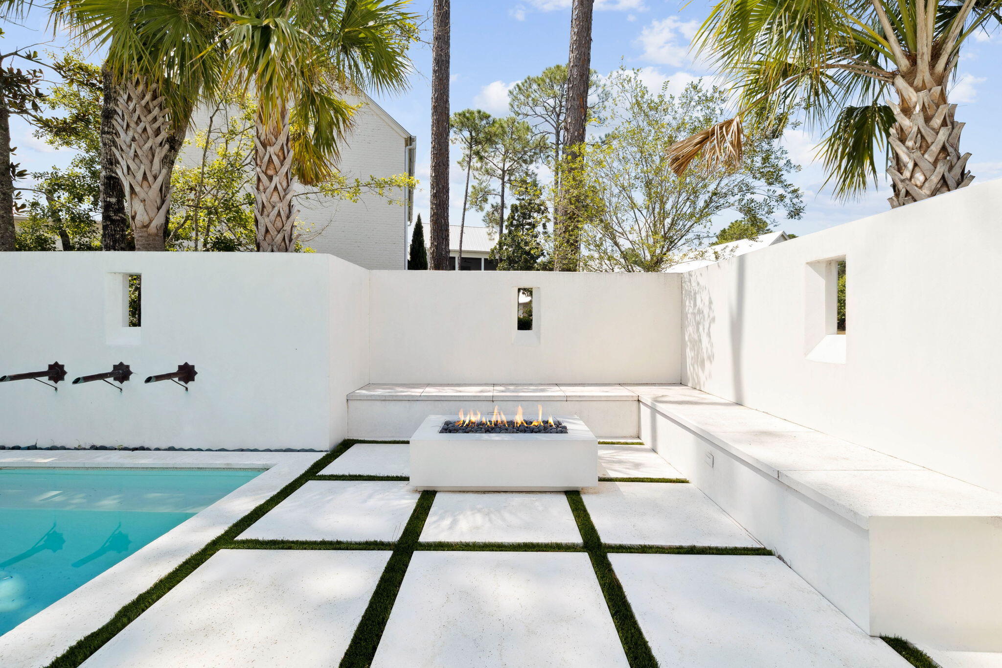 CHURCHILL OAKS - Residential