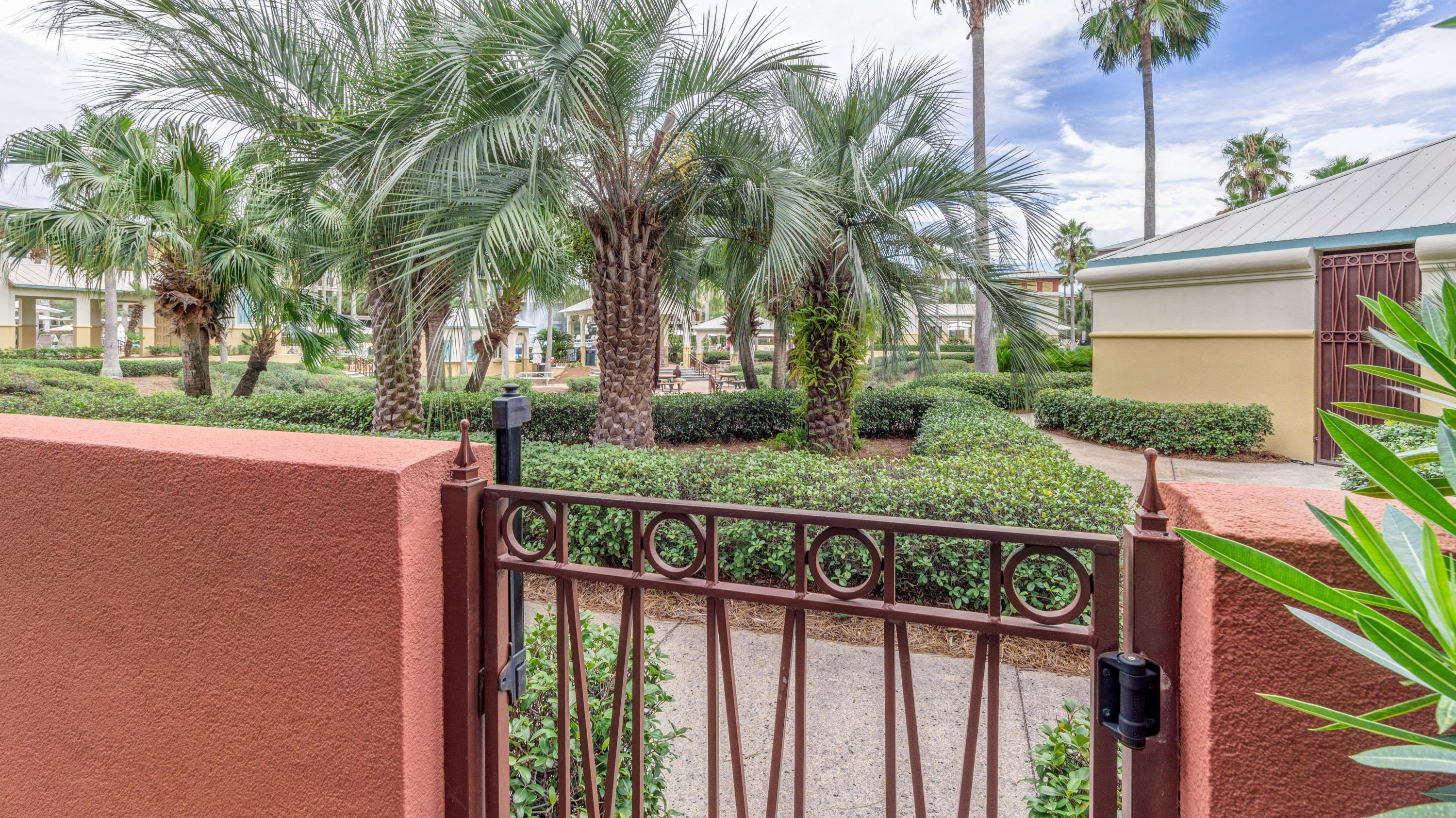 SEACREST BEACH - Residential