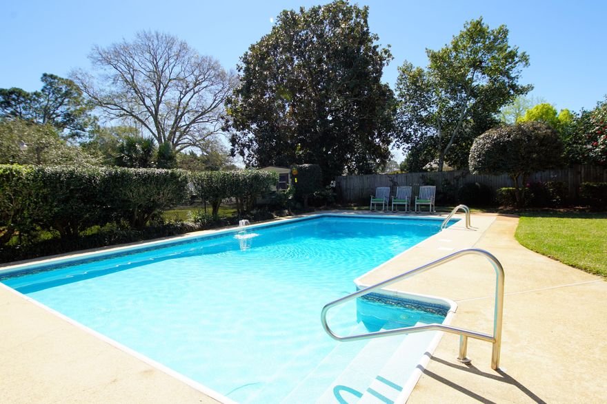 A beautiful home on a gorgeous lot that has been meticulously cared for by the owners. Conveniently located to both bases, downtown Ft. Walton, Ft. Walton Yacht Club and the bayous make this home perfect for any family. The owners have maintained this home to perfection. New landscaping, all new paint throughout the home, completely rewired with copper wiring all in the last few months. This split level home has 4 bedrooms and 2 baths on the 3rd floor, with a separate kids area or mother-in-law suite with complete bathroom on the first floor. Hardwood floors through out the house have just been completely refinished. The main living area on the second floor has an updated eat-in kitchen with a gas stove which opens to the large family room with a gas fireplace perfect for your family.