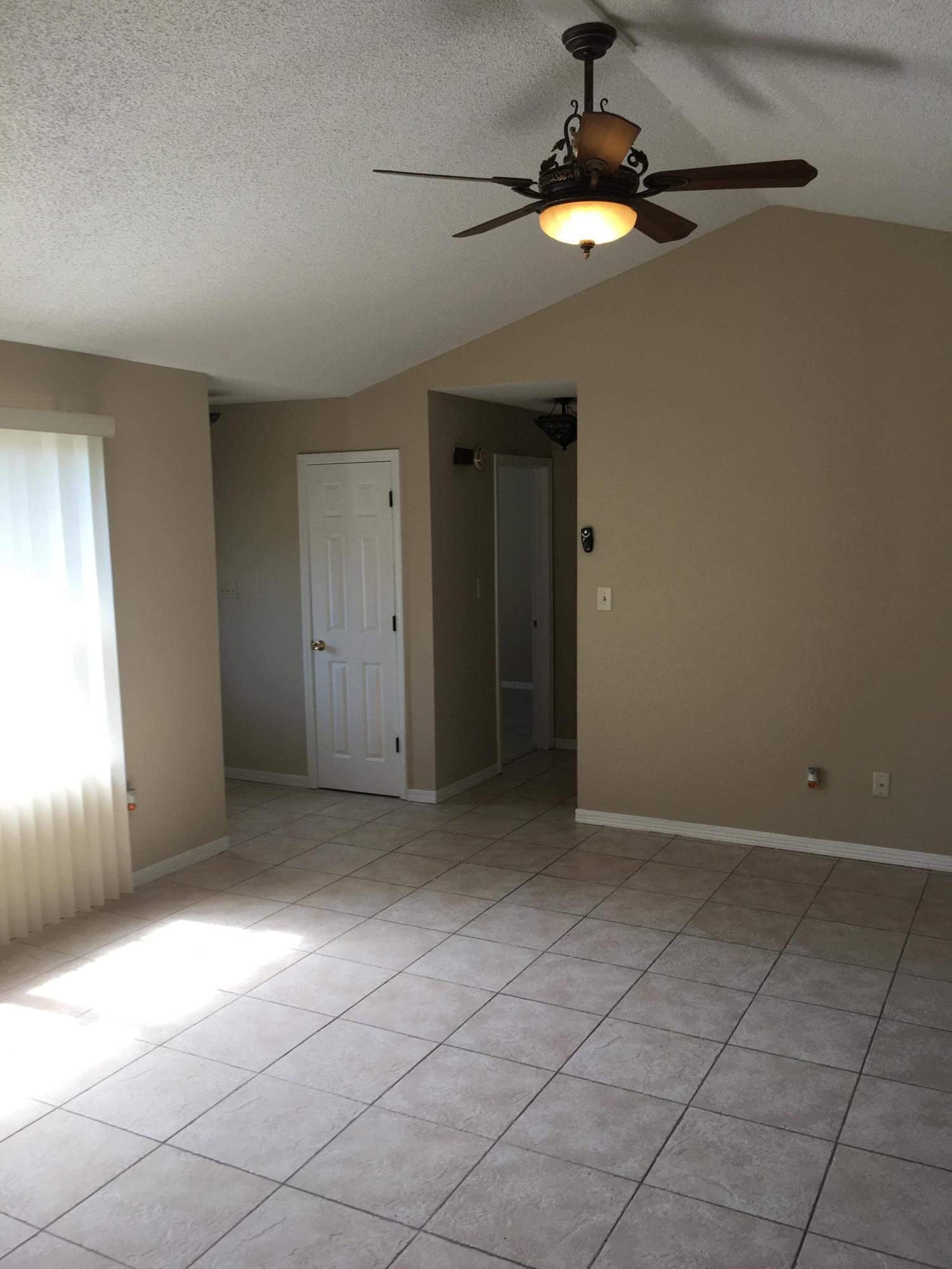 FOX DEN VILLAGES - Residential