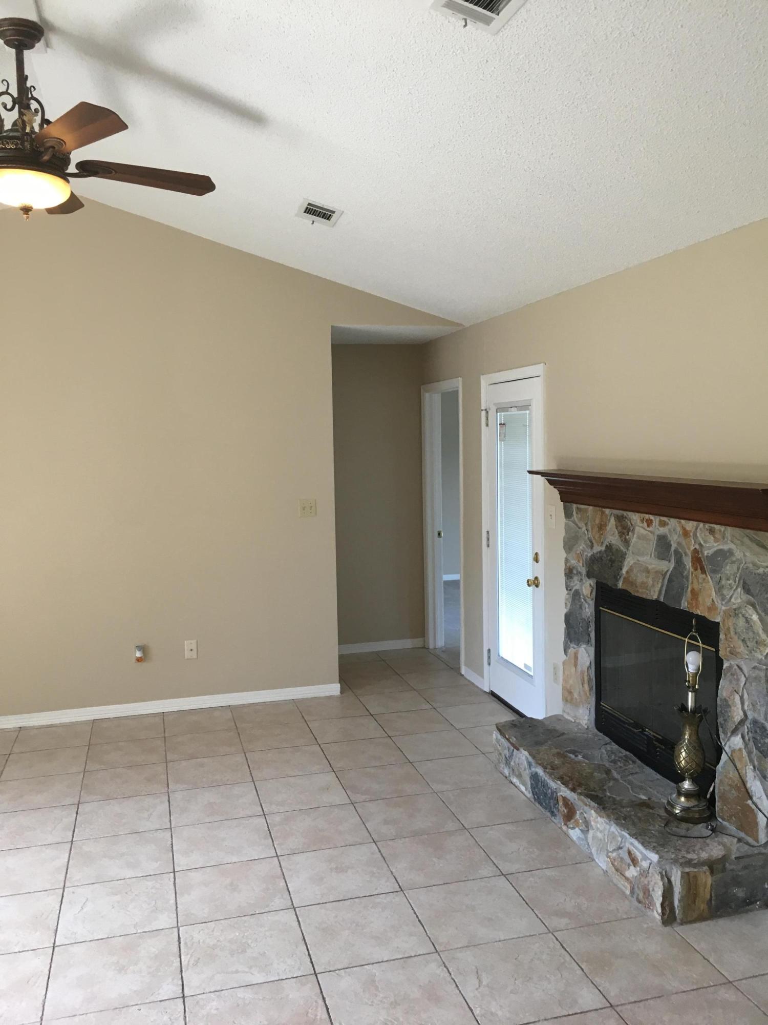 FOX DEN VILLAGES - Residential