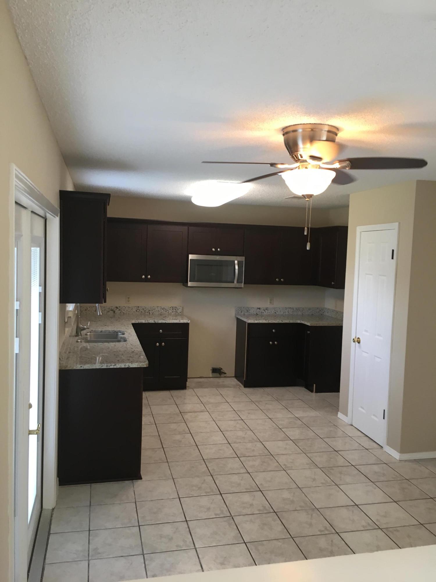 FOX DEN VILLAGES - Residential