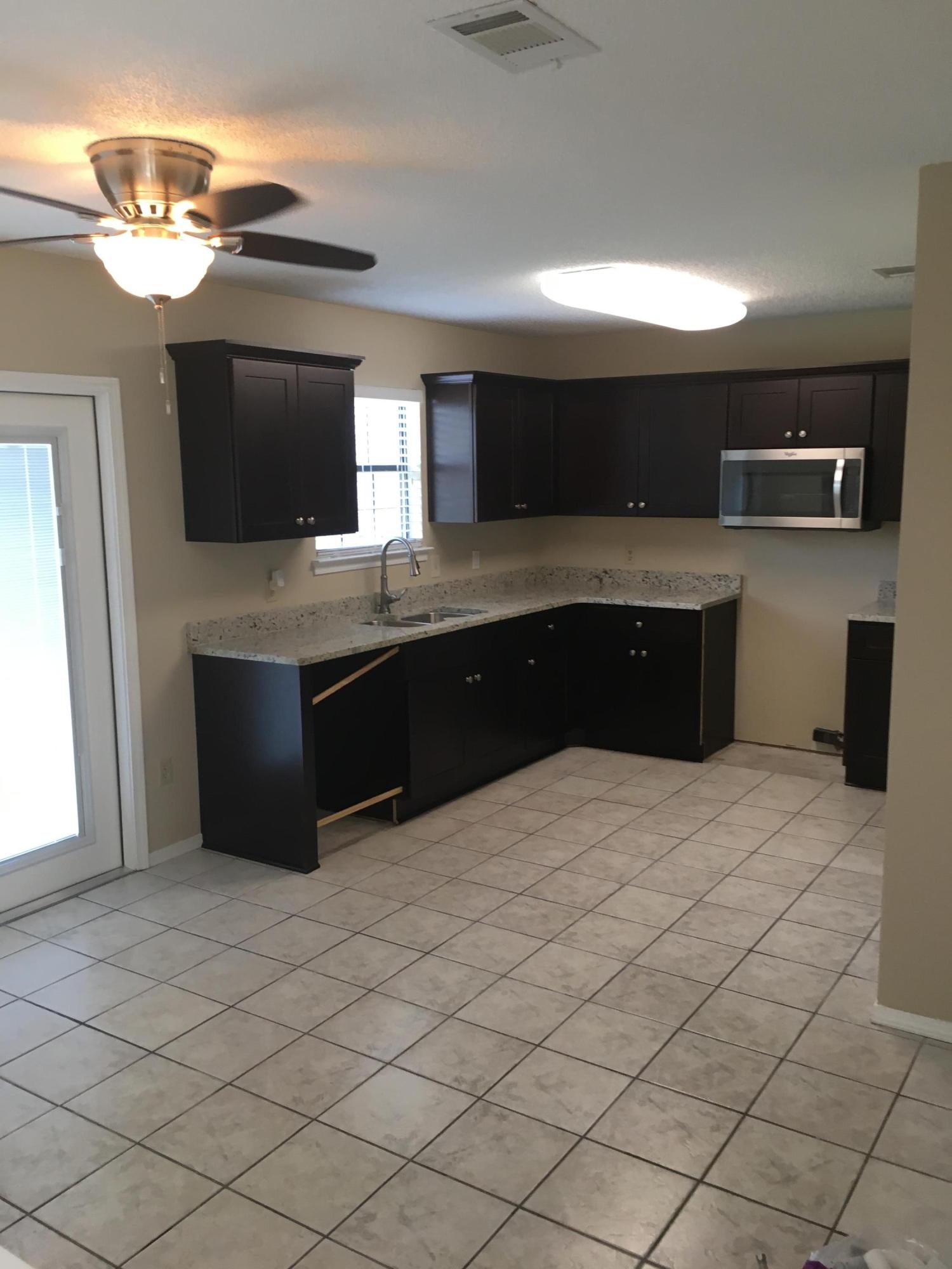 FOX DEN VILLAGES - Residential