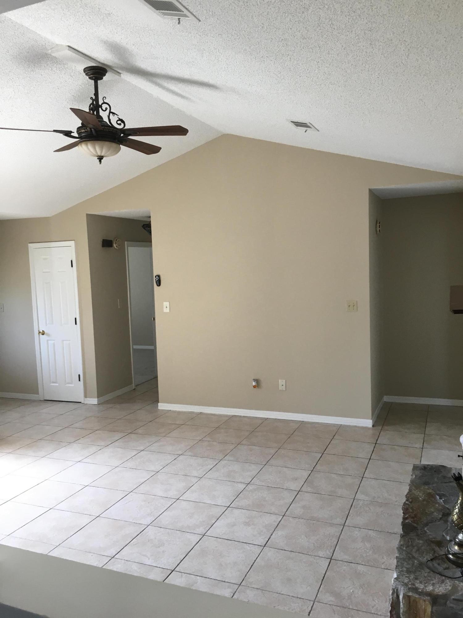 FOX DEN VILLAGES - Residential