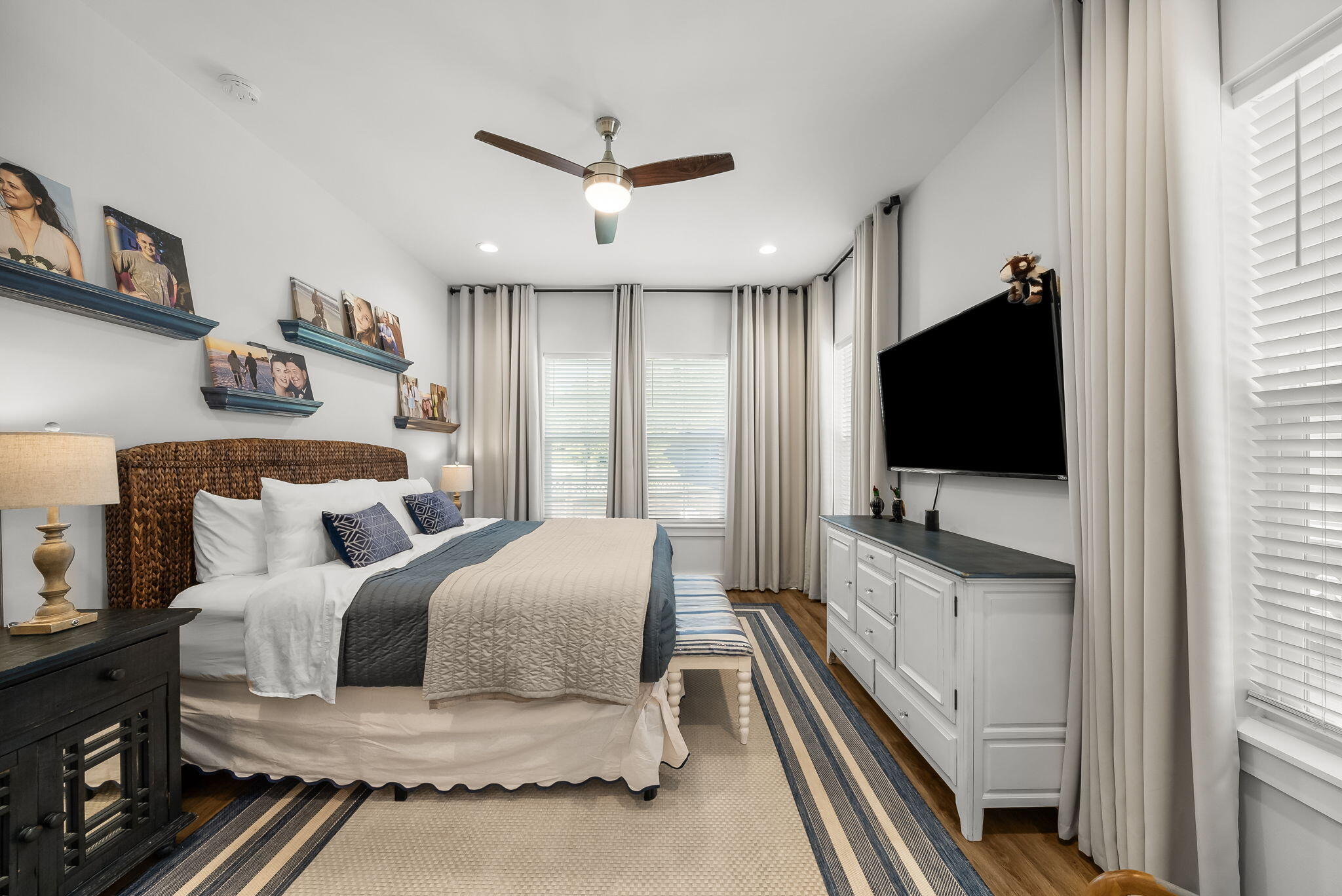 HIDDEN GROVE - Residential