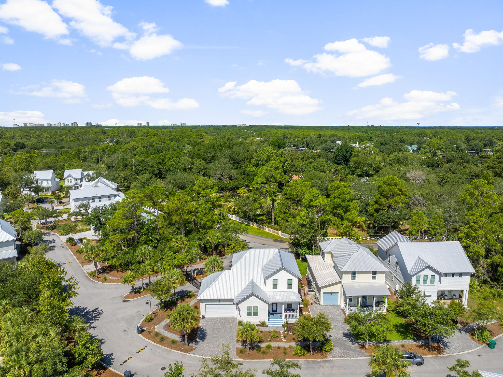 HIDDEN GROVE - Residential