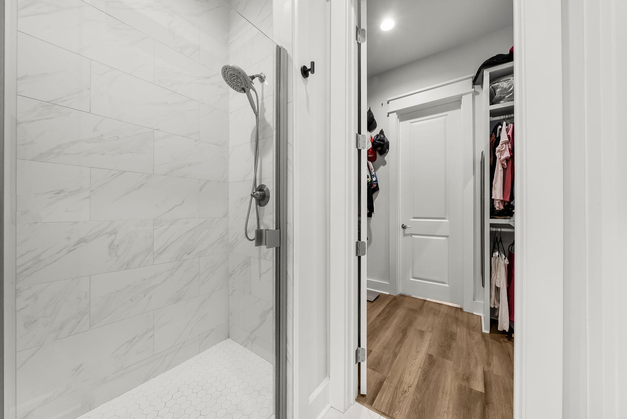 HIDDEN GROVE - Residential