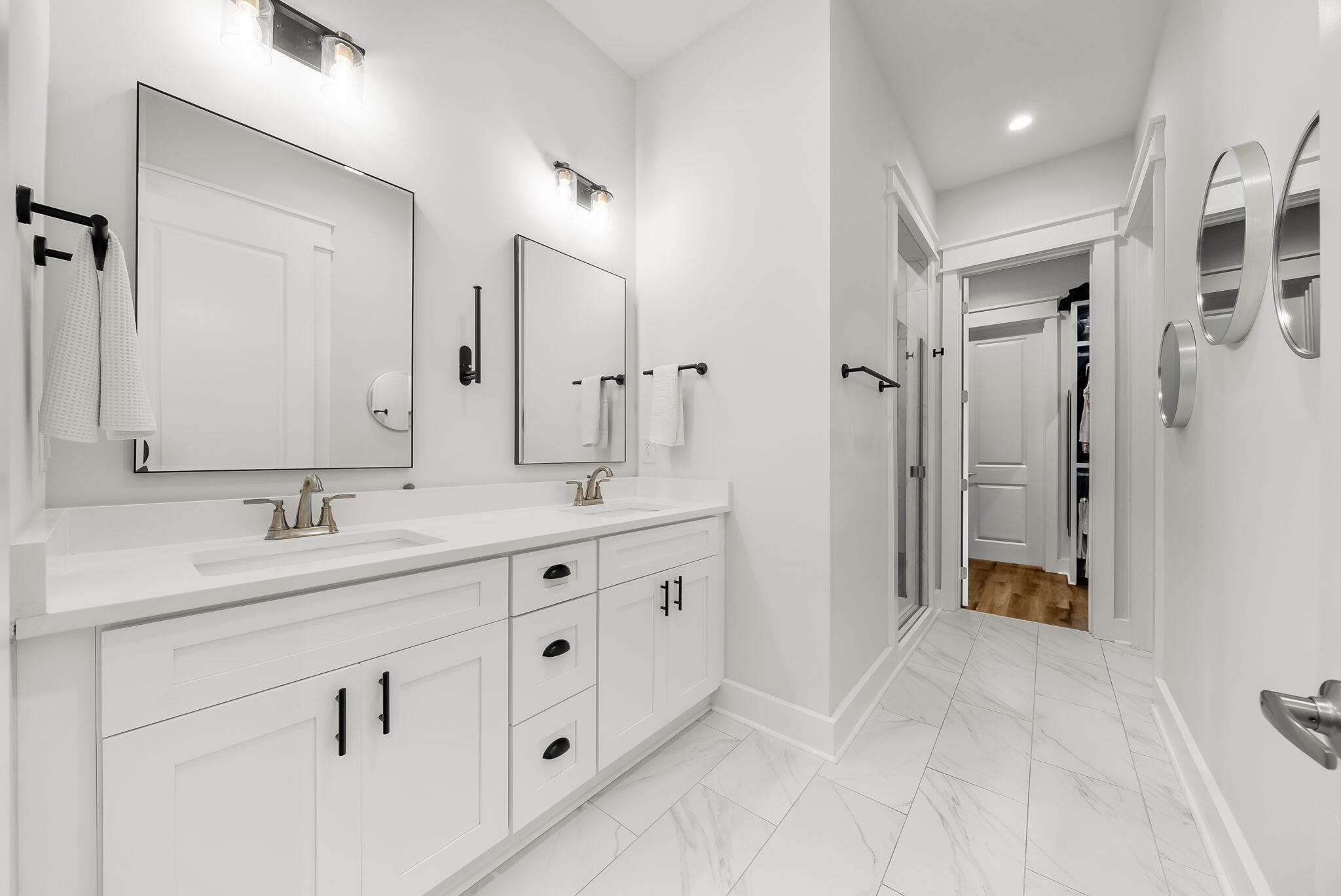 HIDDEN GROVE - Residential