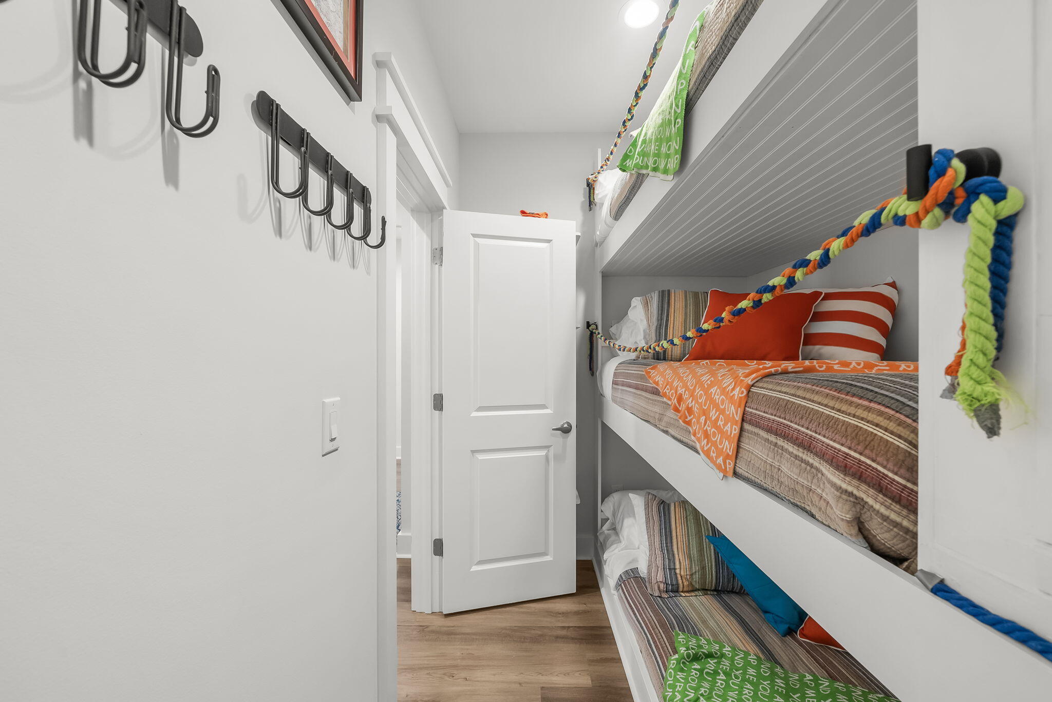 HIDDEN GROVE - Residential