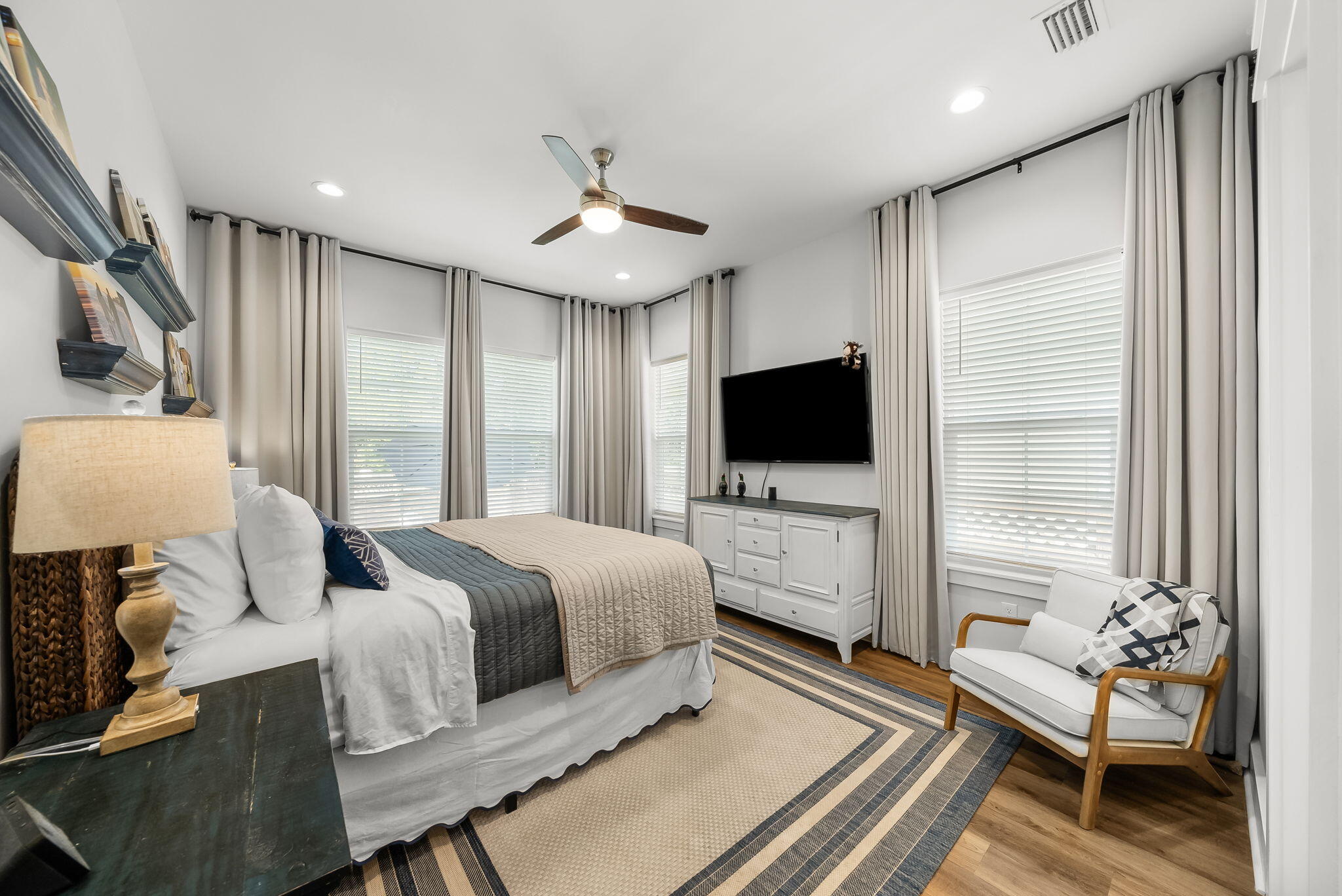 HIDDEN GROVE - Residential