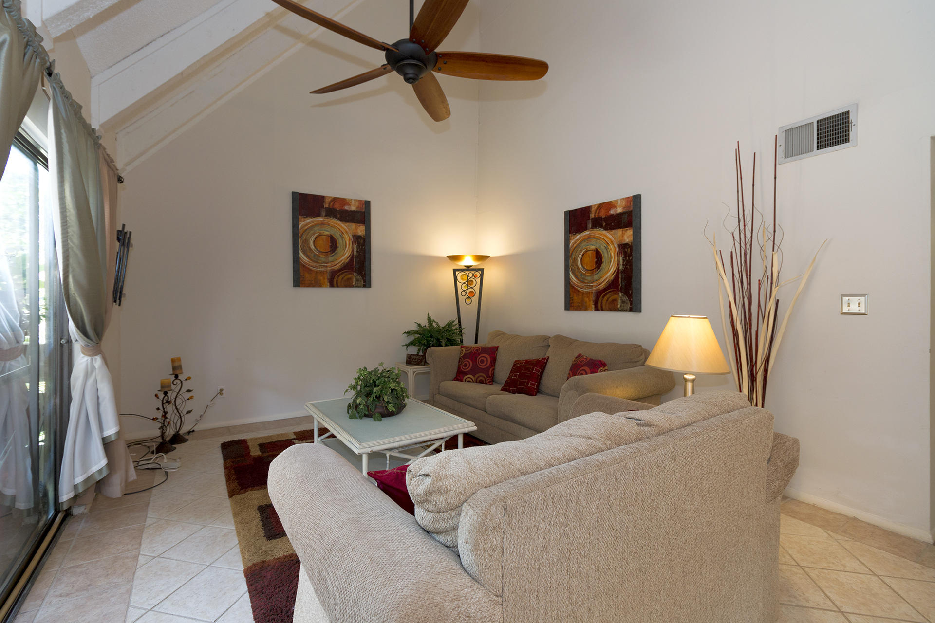 SEASCAPE CONDO GARDEN VILLA - Residential