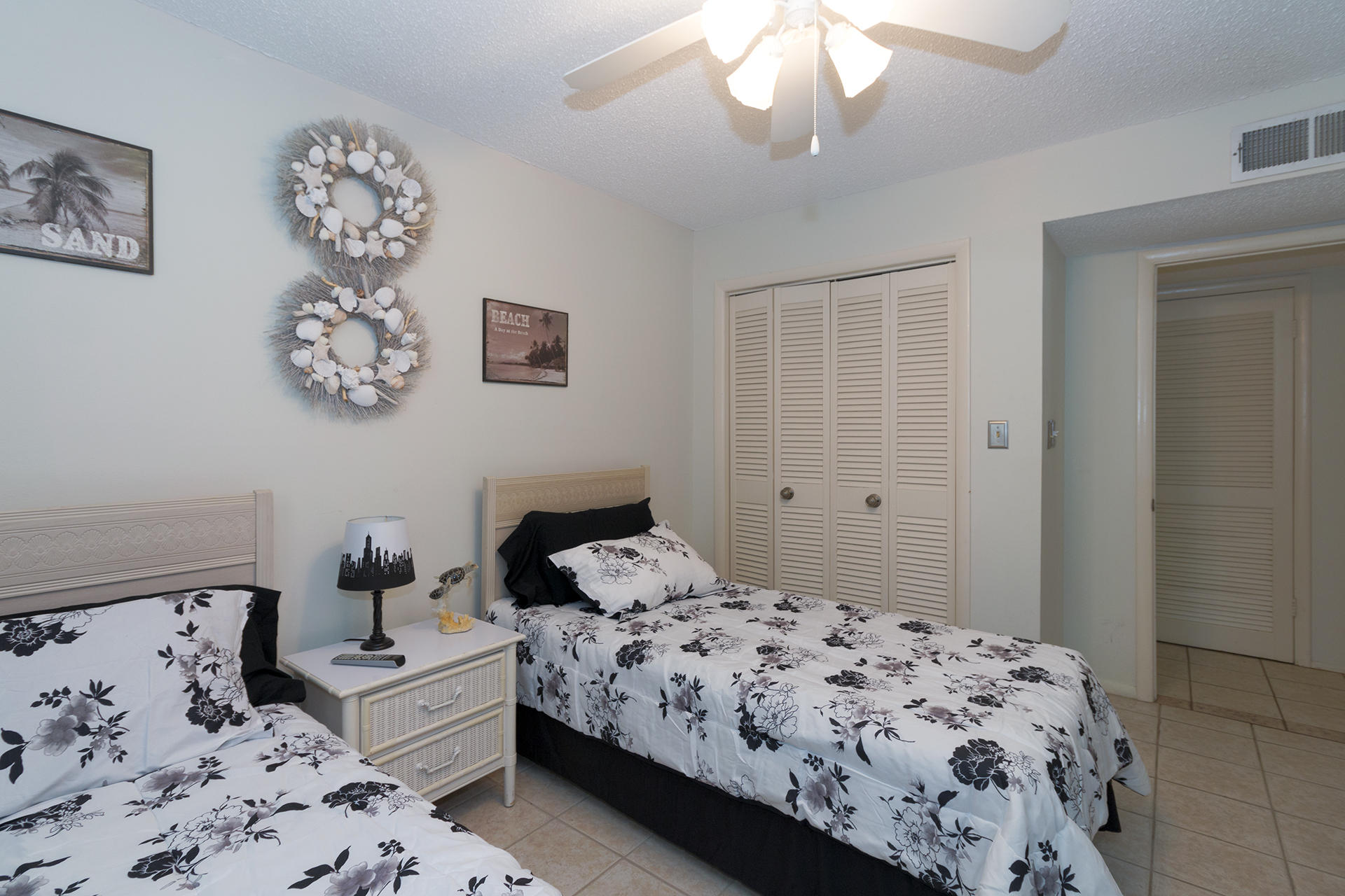 SEASCAPE CONDO GARDEN VILLA - Residential