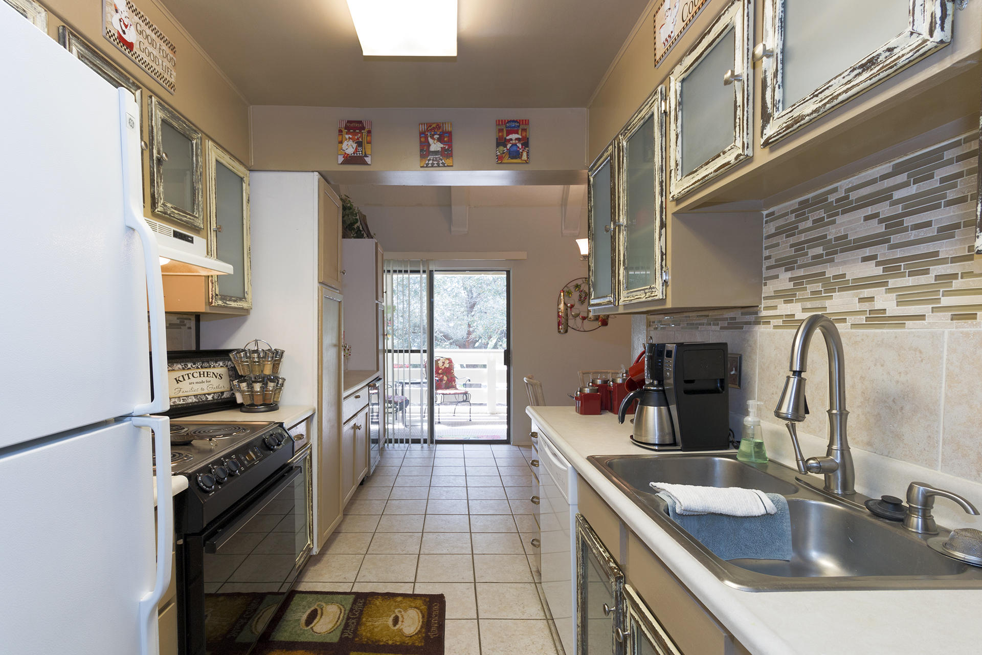 SEASCAPE CONDO GARDEN VILLA - Residential