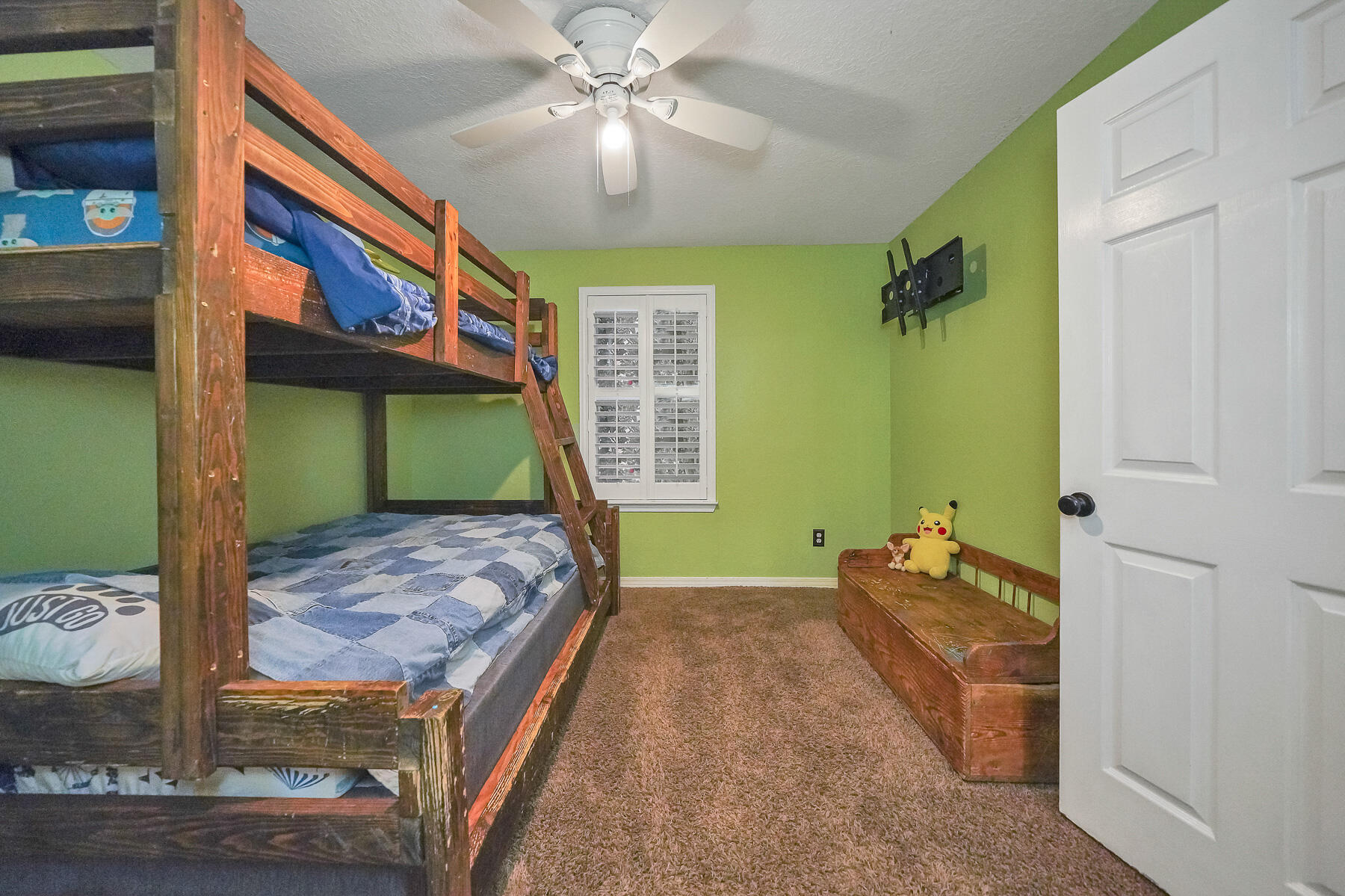 COUNTRY BREEZE ESTATES - Residential