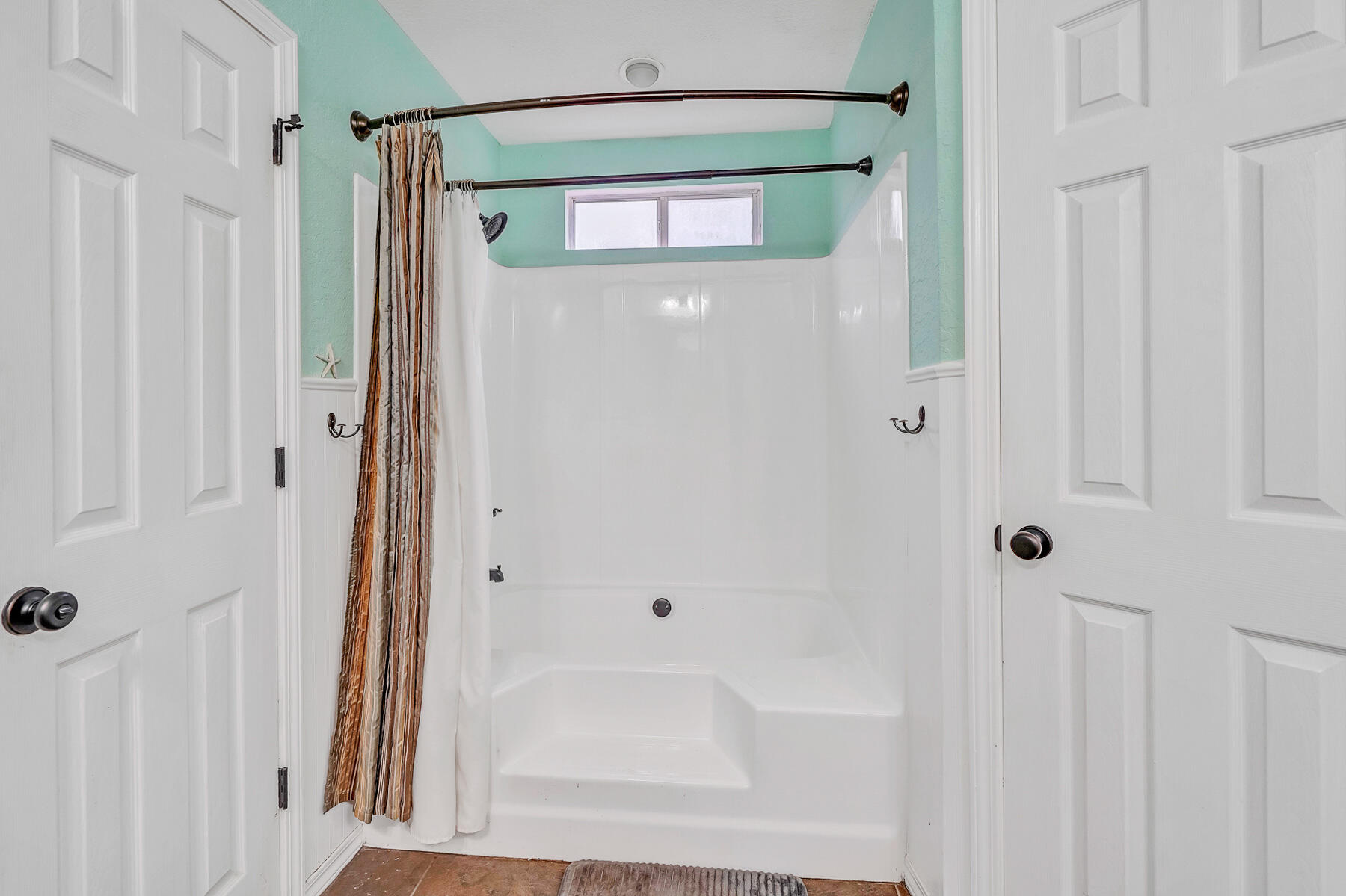 COUNTRY BREEZE ESTATES - Residential