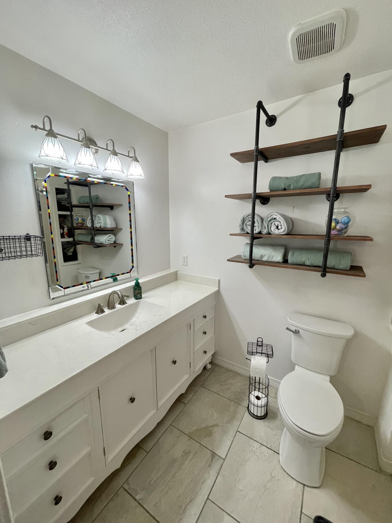 NORTHVIEW ESTATES 2ND ADDN - Residential