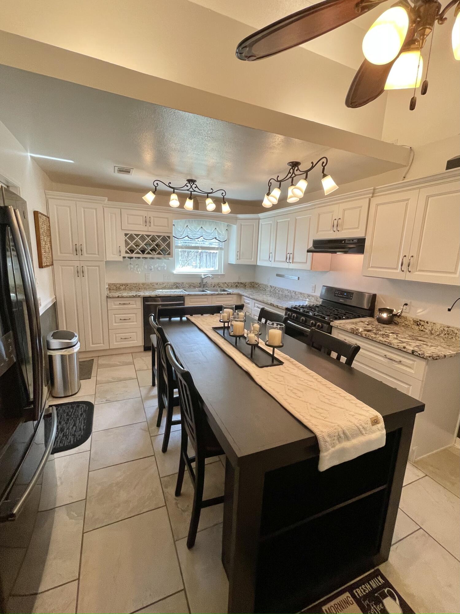 NORTHVIEW ESTATES 2ND ADDN - Residential