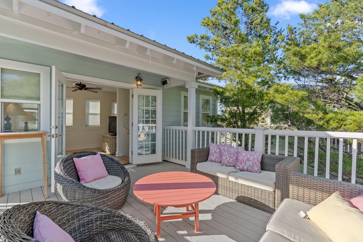 SUMMER'S EDGE - Residential