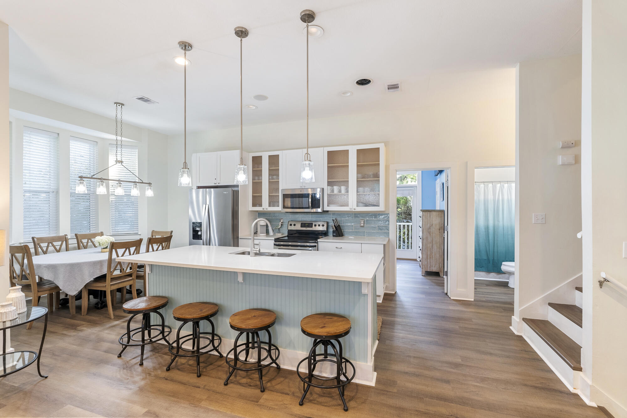 SUMMER'S EDGE - Residential