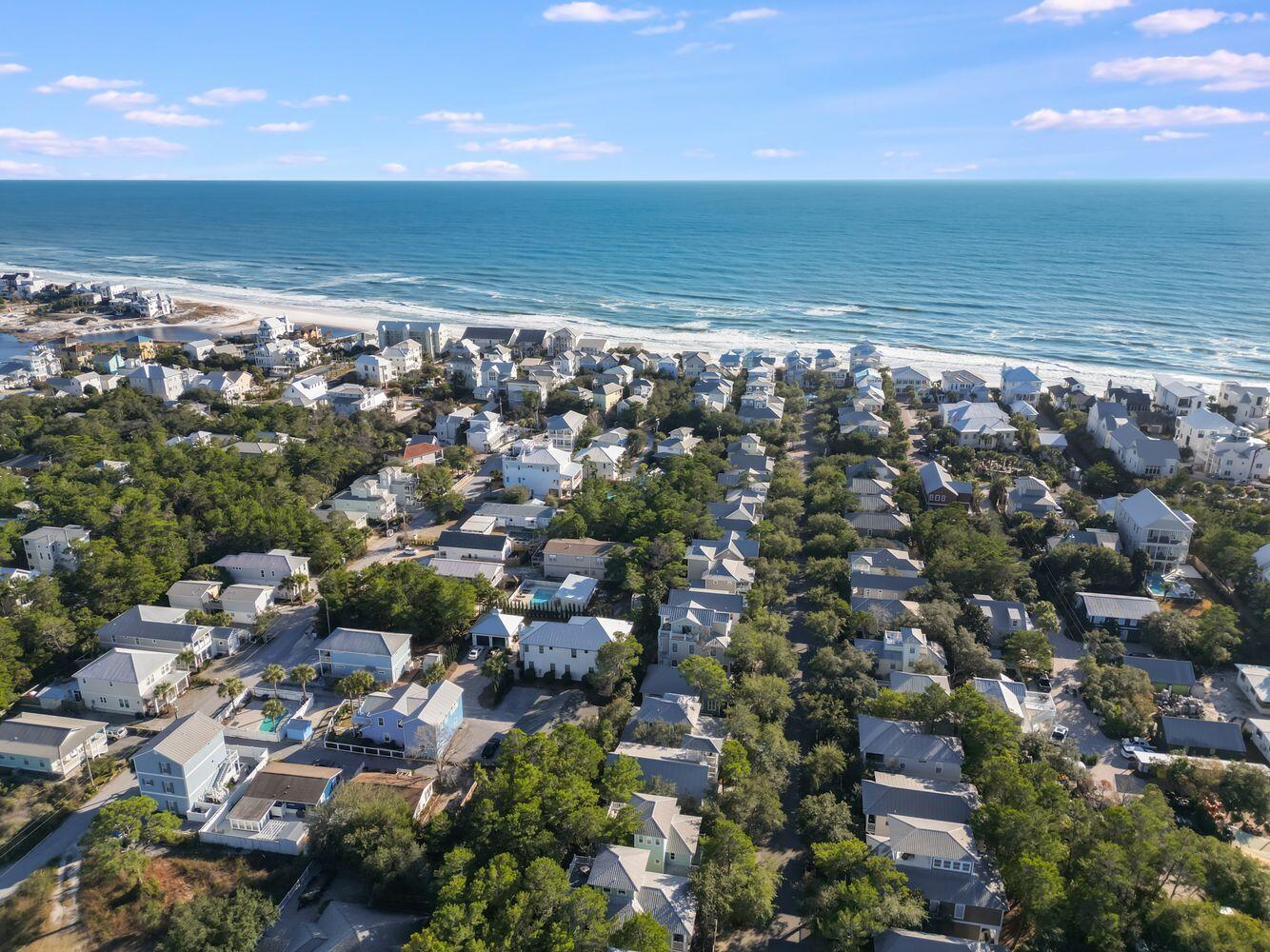 SUMMER'S EDGE - Residential