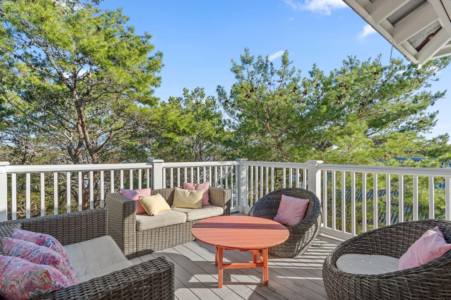 SUMMER'S EDGE - Residential