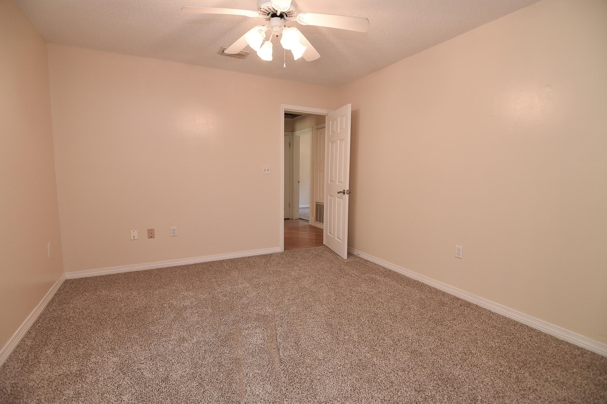 BEACONS BEND - Residential