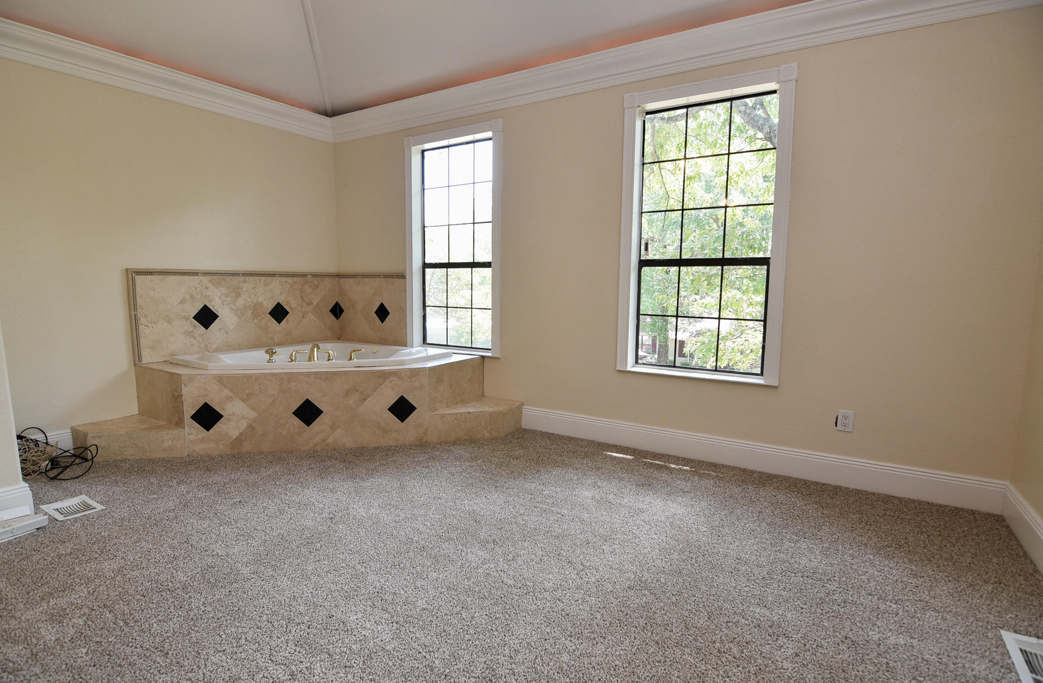 BEACONS BEND - Residential