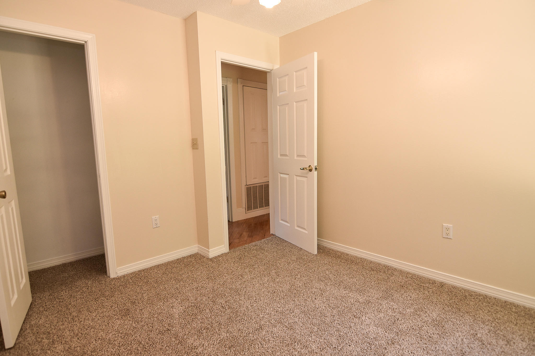 BEACONS BEND - Residential