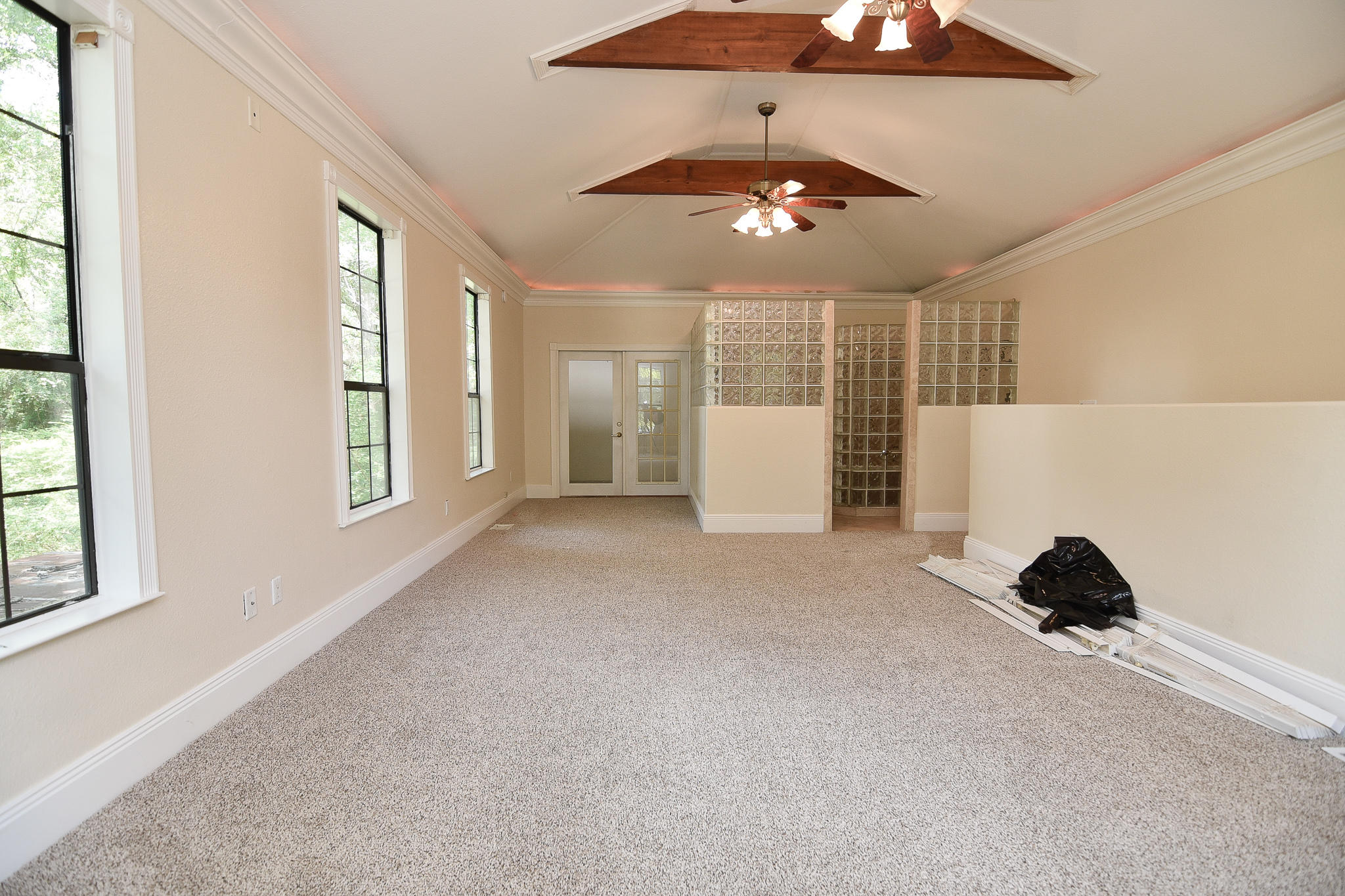 BEACONS BEND - Residential