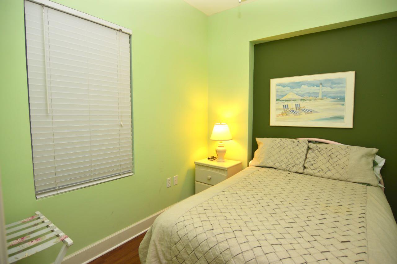 SUNRISE BEACH - Residential