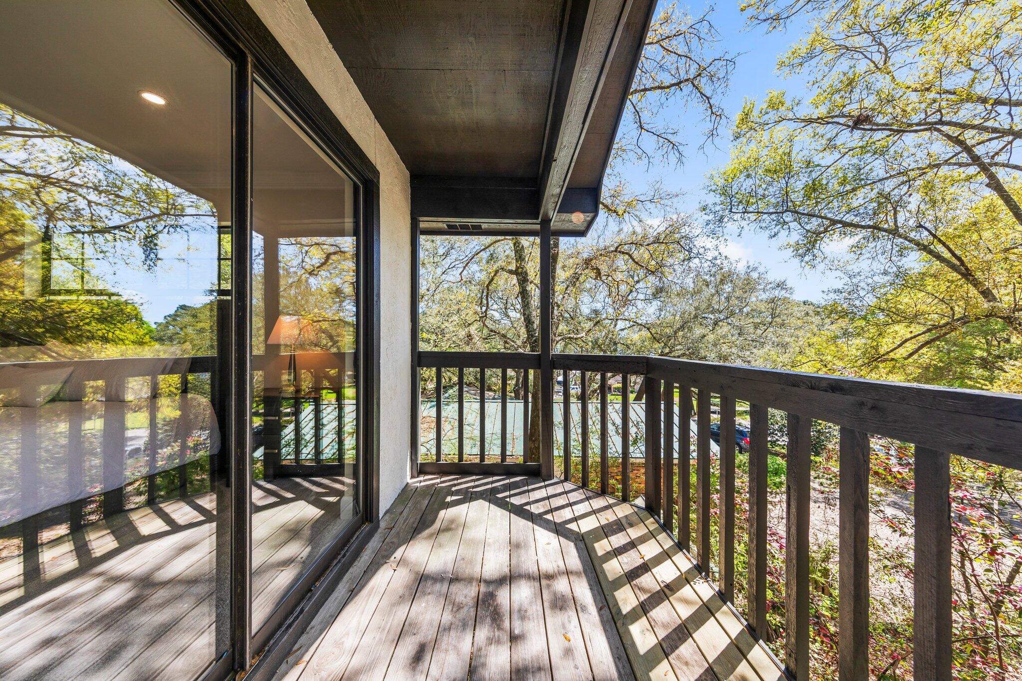 EDGEWATER VILLAGE - Residential