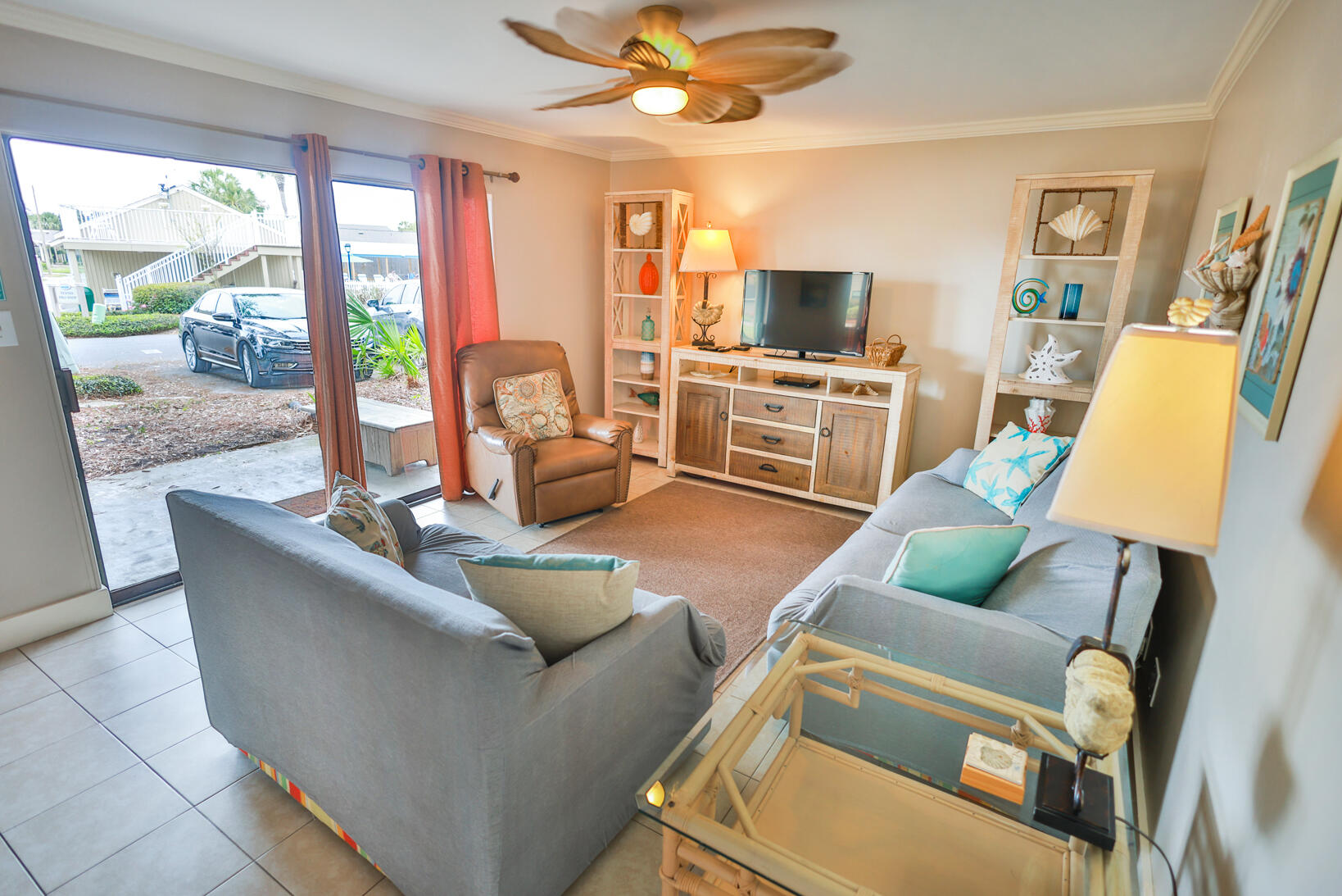 SEASCAPE CONDO Garden Villas - Residential