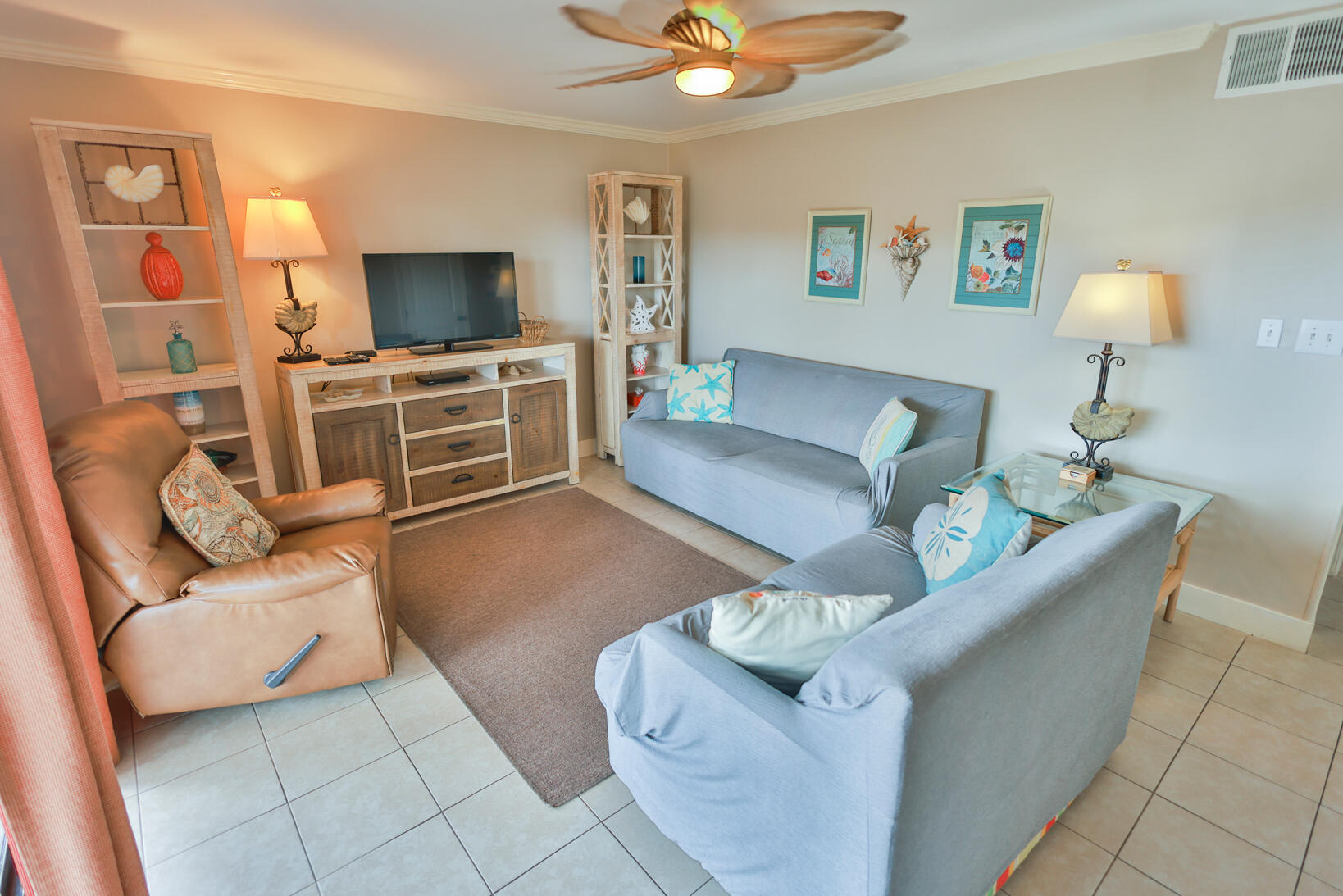 SEASCAPE CONDO Garden Villas - Residential