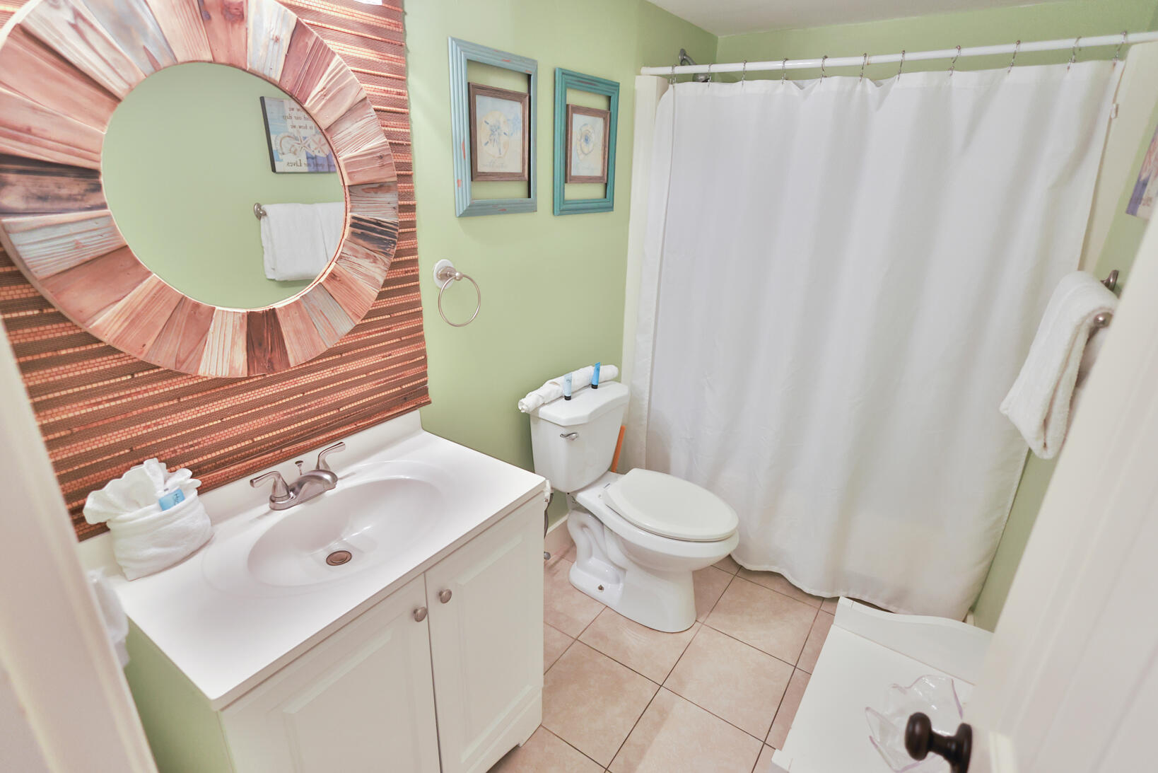 SEASCAPE CONDO Garden Villas - Residential