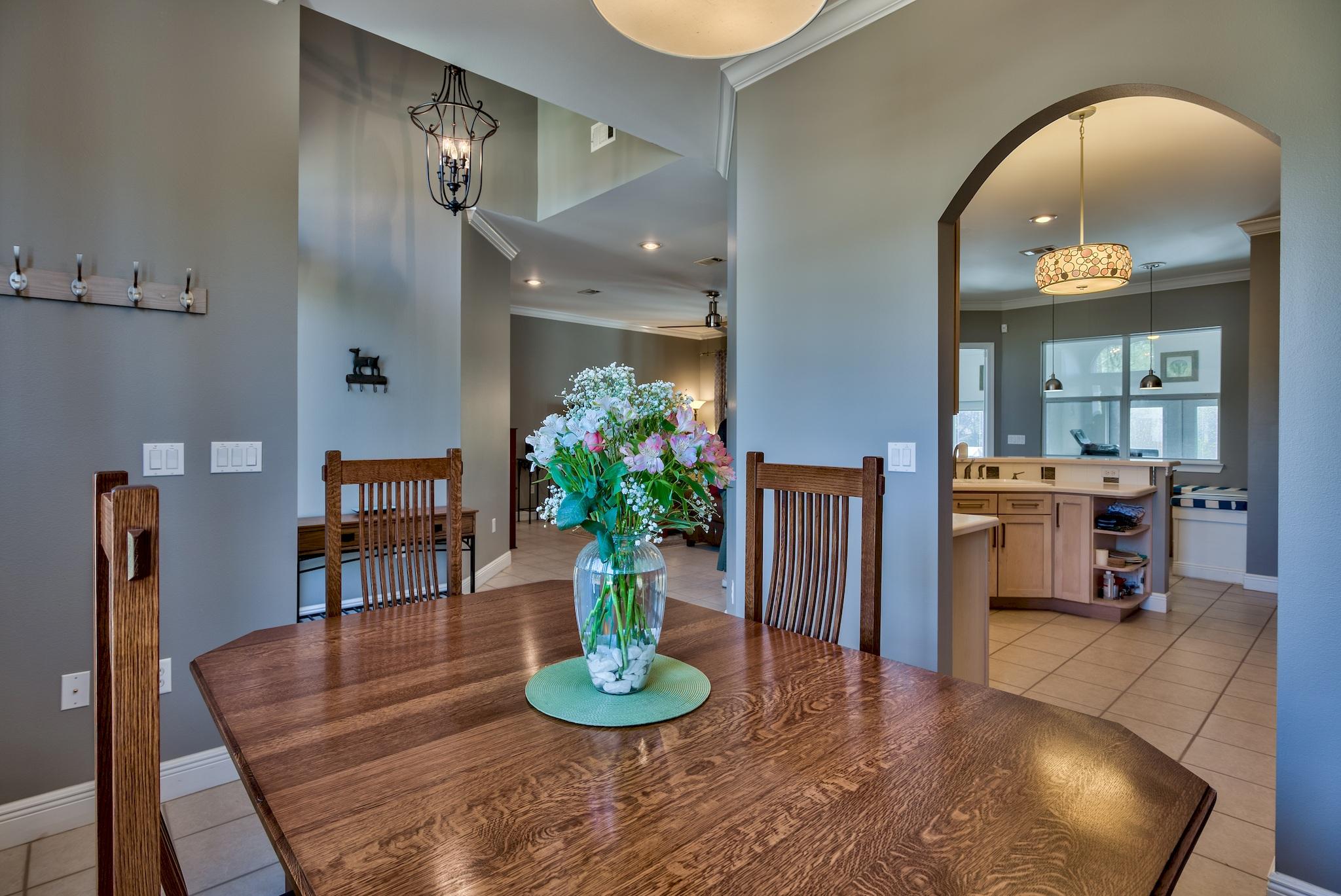 COUNTRY CLUB ESTATES - Residential