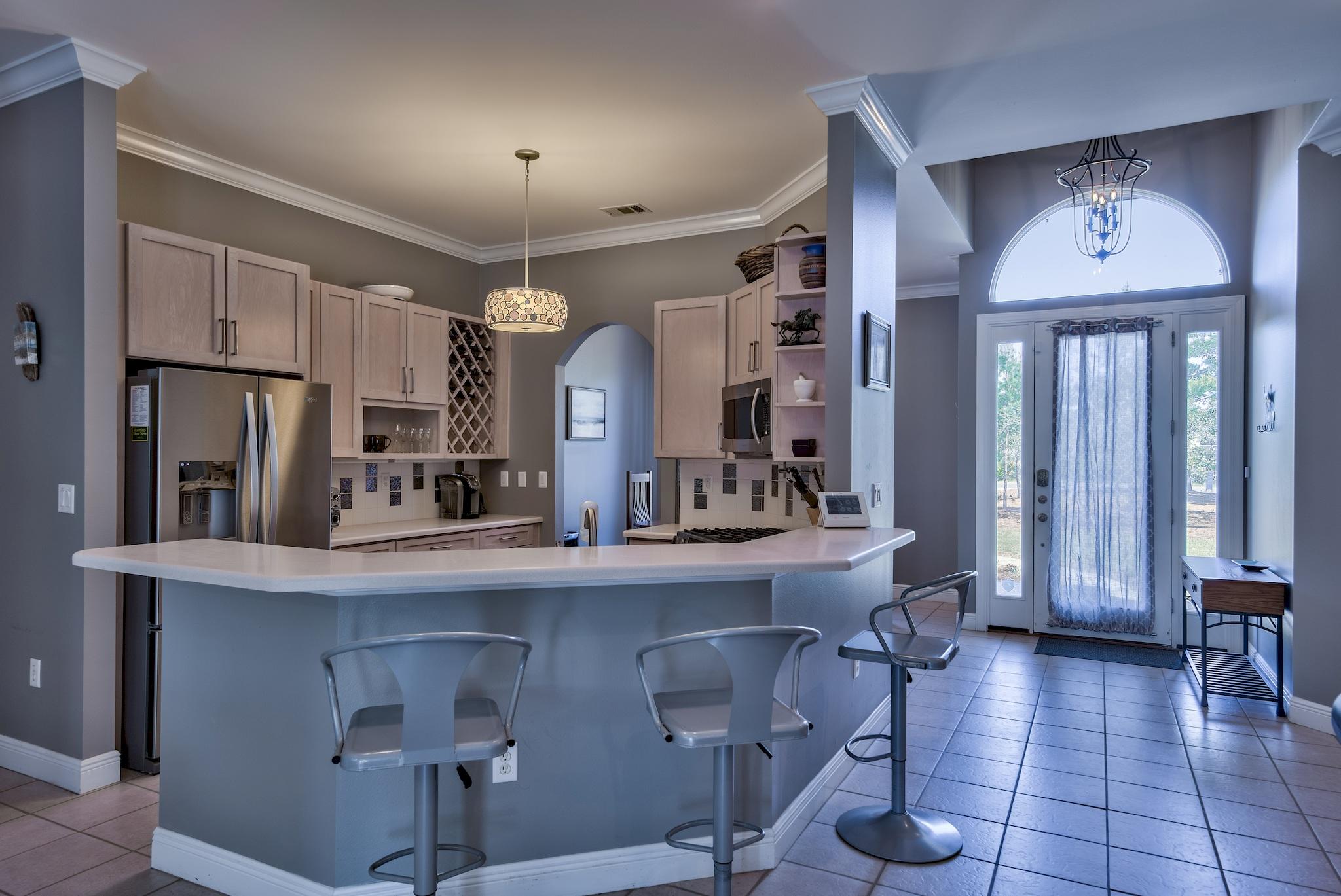 COUNTRY CLUB ESTATES - Residential