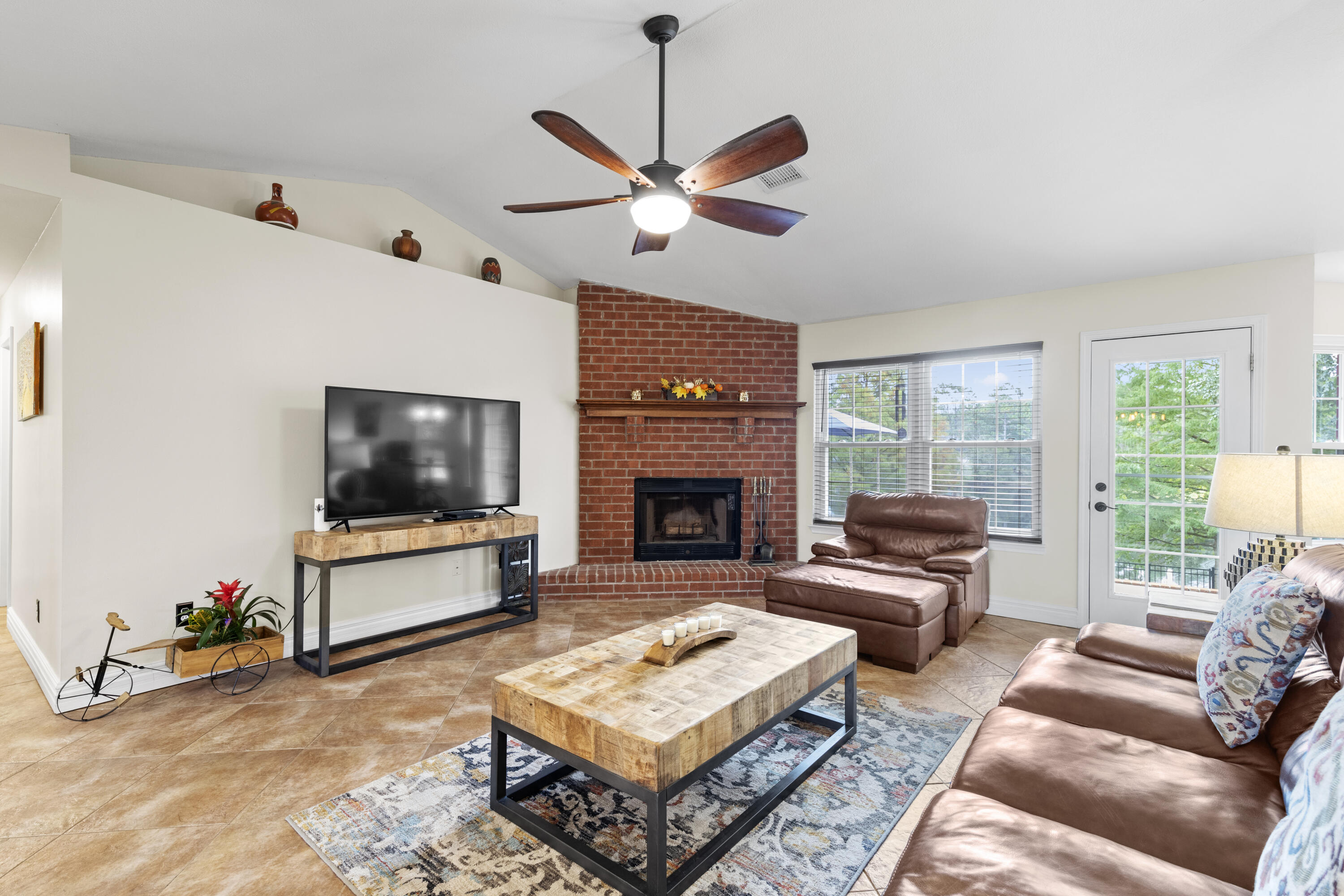 CHEROKEE BEND S/D PH 2 - Residential