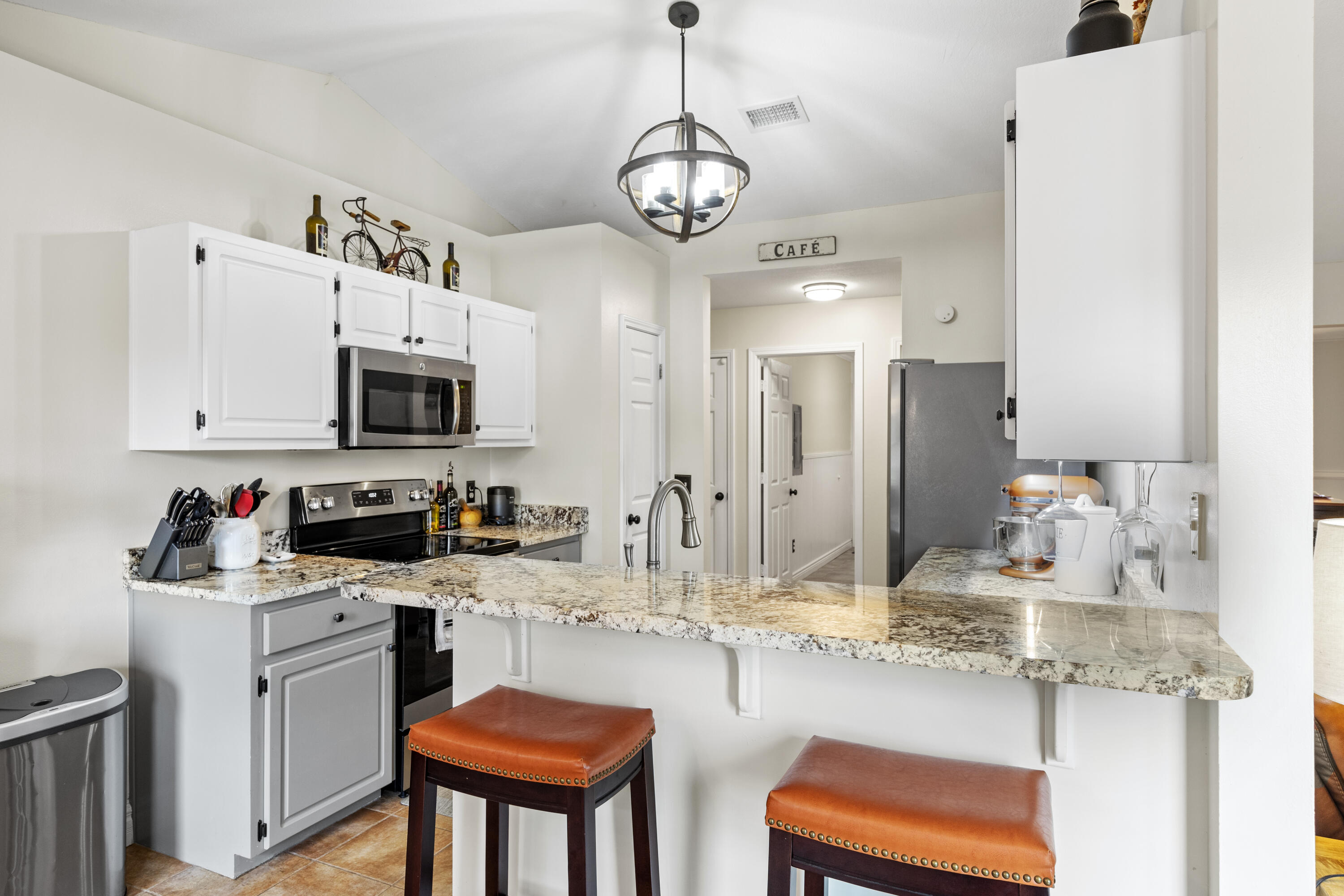 CHEROKEE BEND S/D PH 2 - Residential