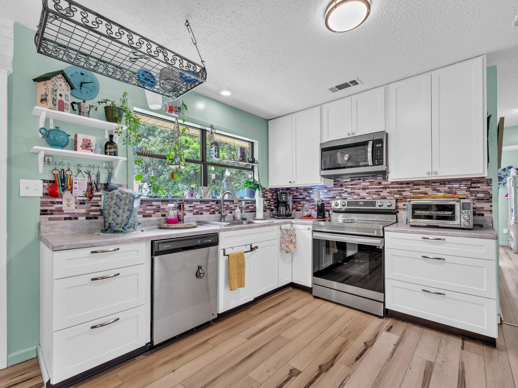 BEL-AIR - Residential
