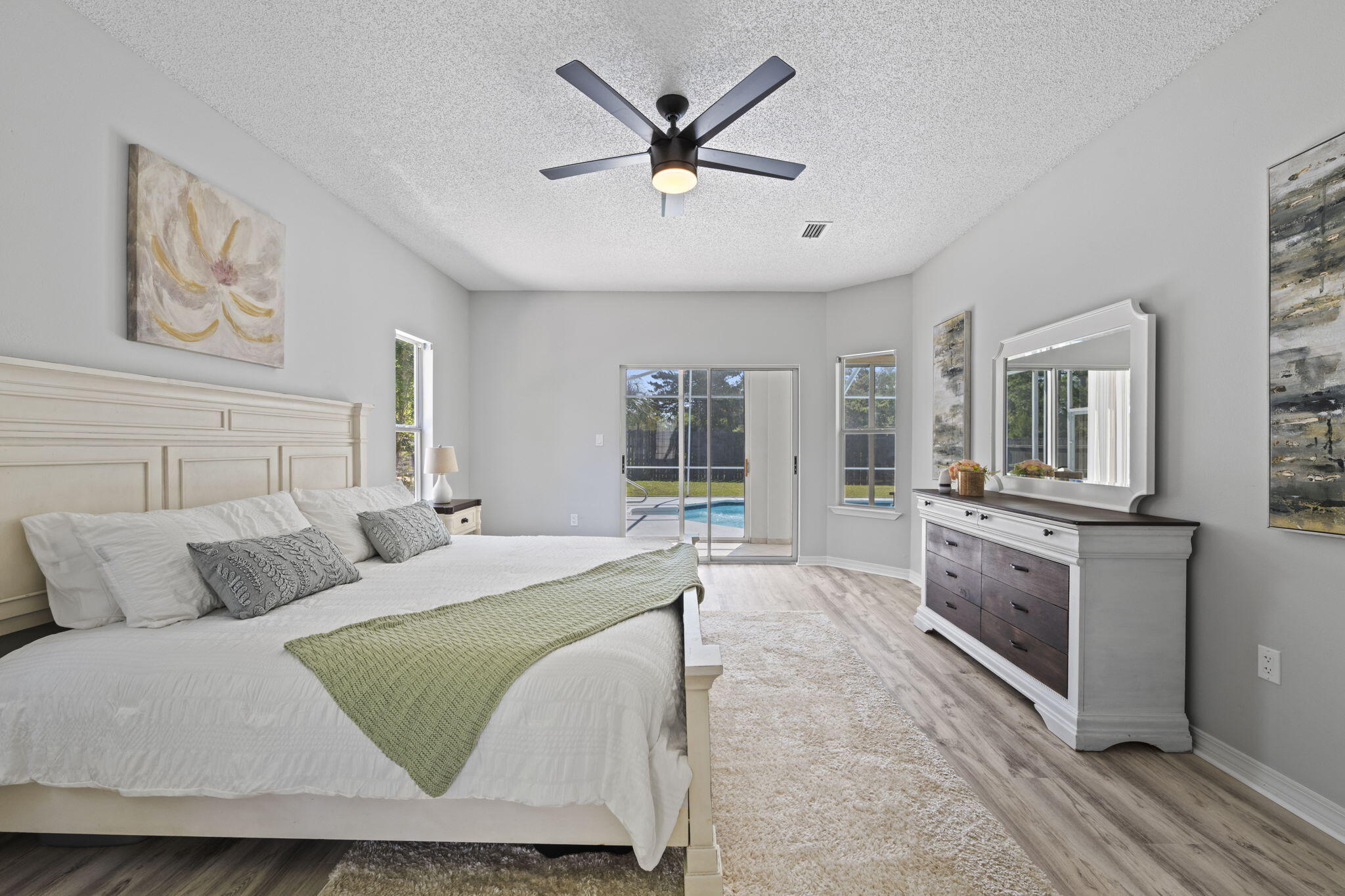 COSTA VERDE - Residential