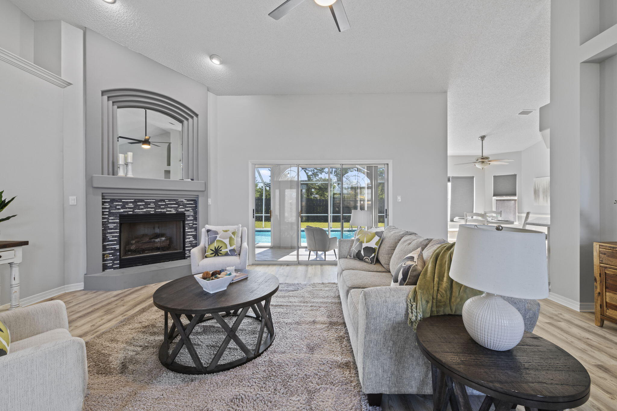 COSTA VERDE - Residential