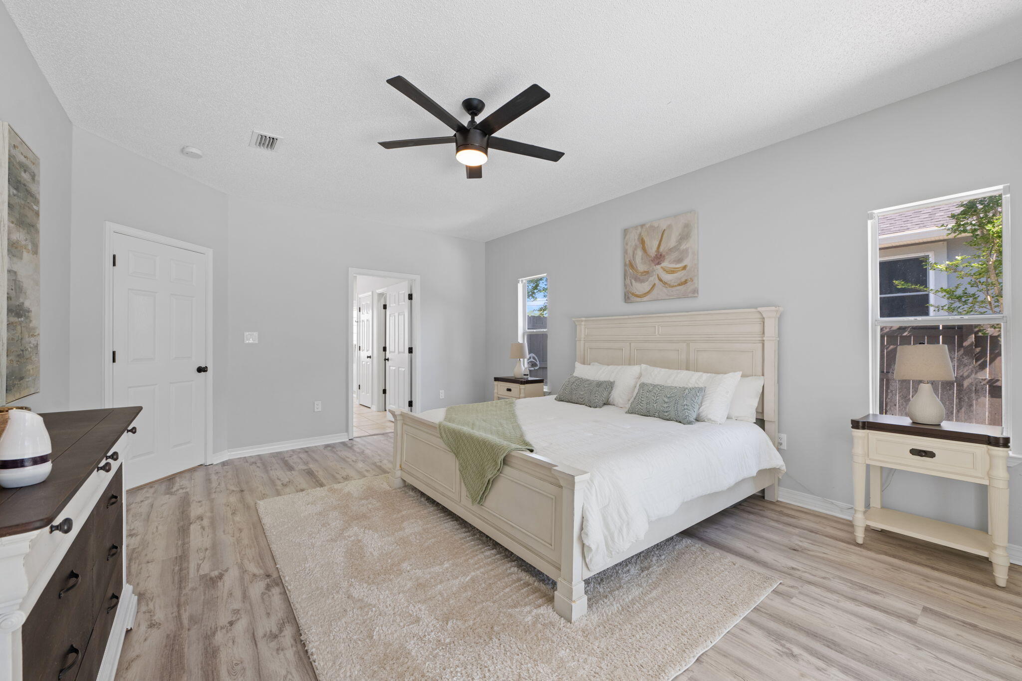 COSTA VERDE - Residential